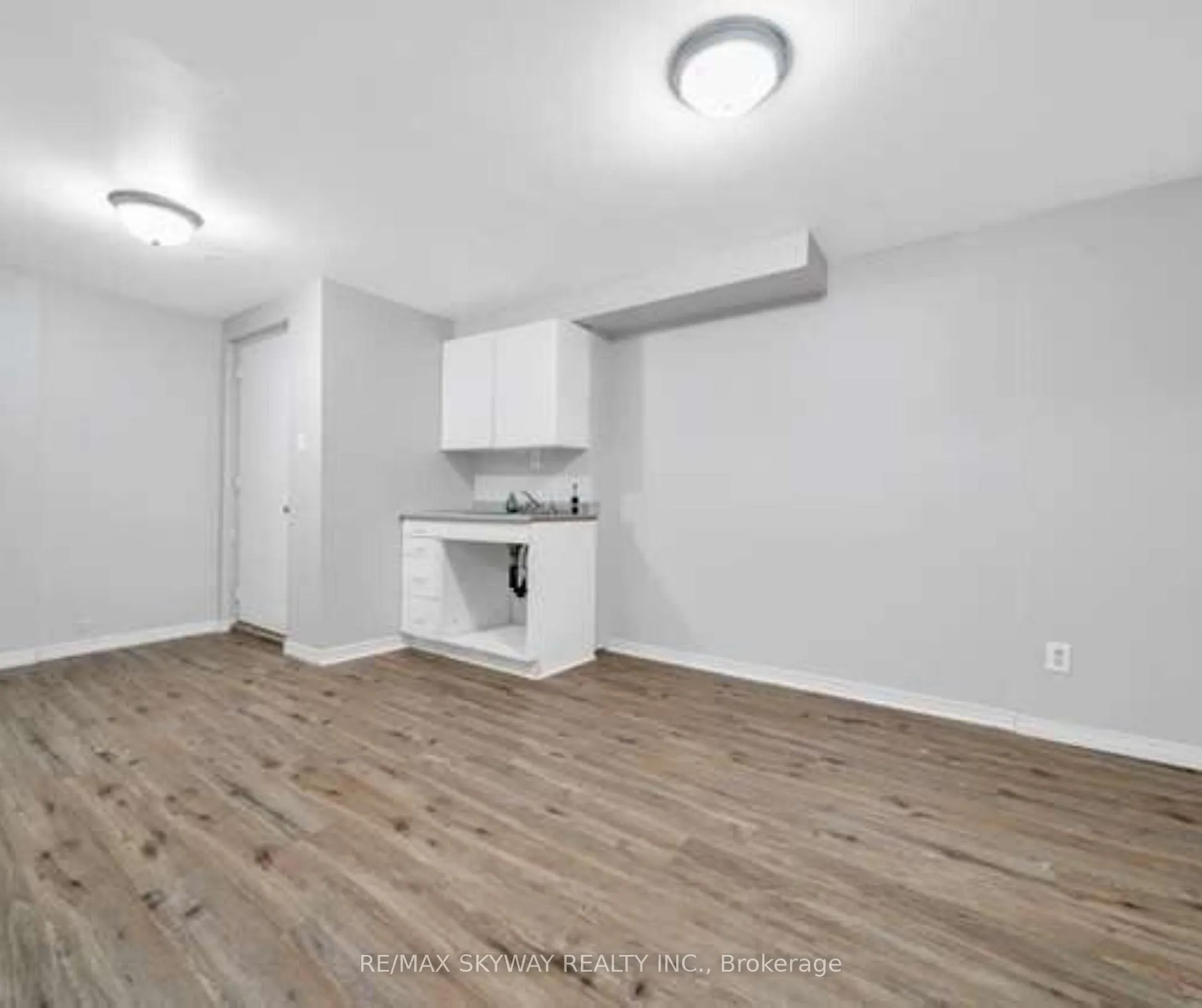Photo 39 of Unit 5, 445 Pioneer Drive, Kitchener — HOMEH
