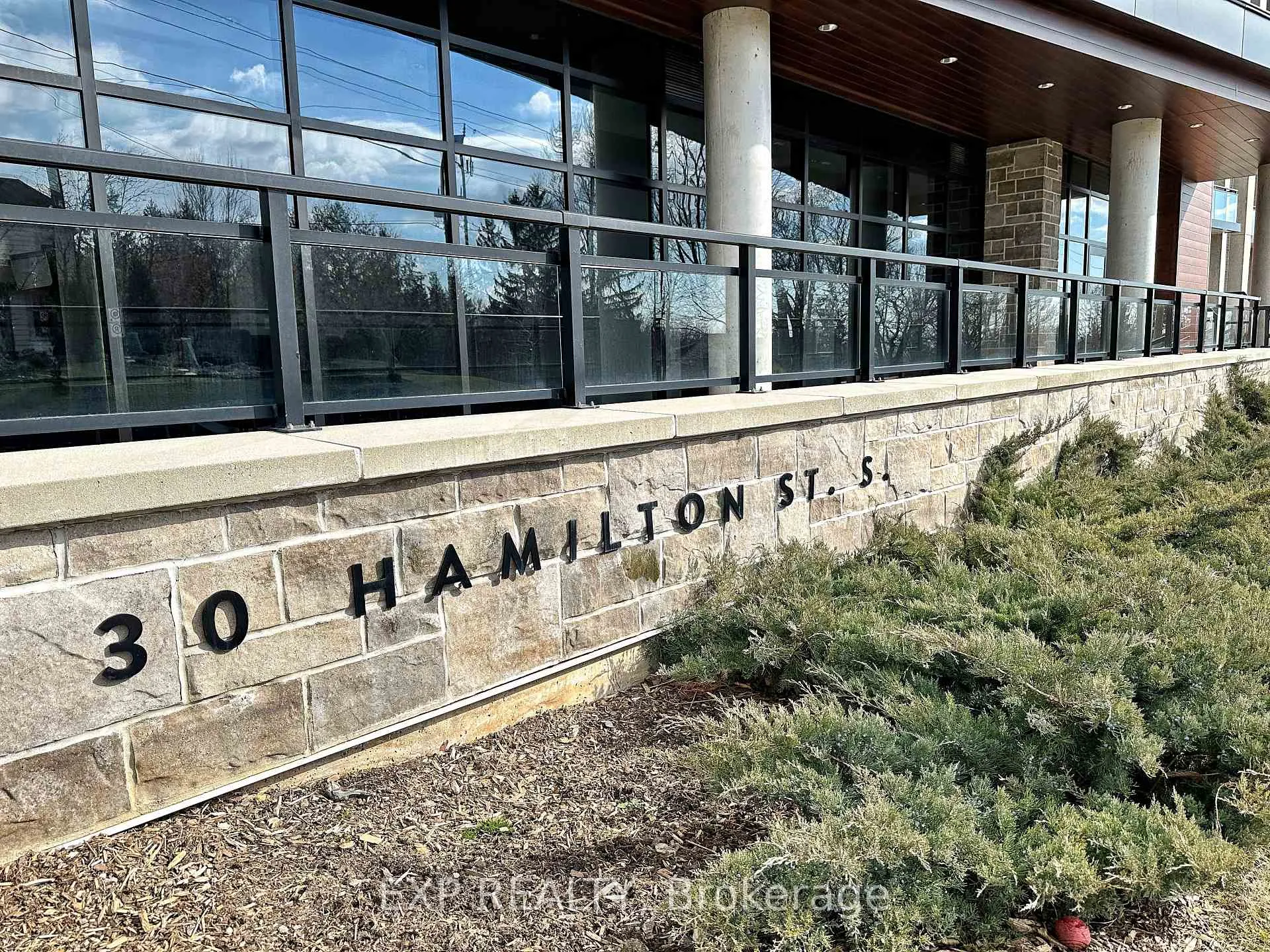 Photo 2 of Unit 507, 30 Hamilton Street S, Hamilton, Waterdown — HOMEH