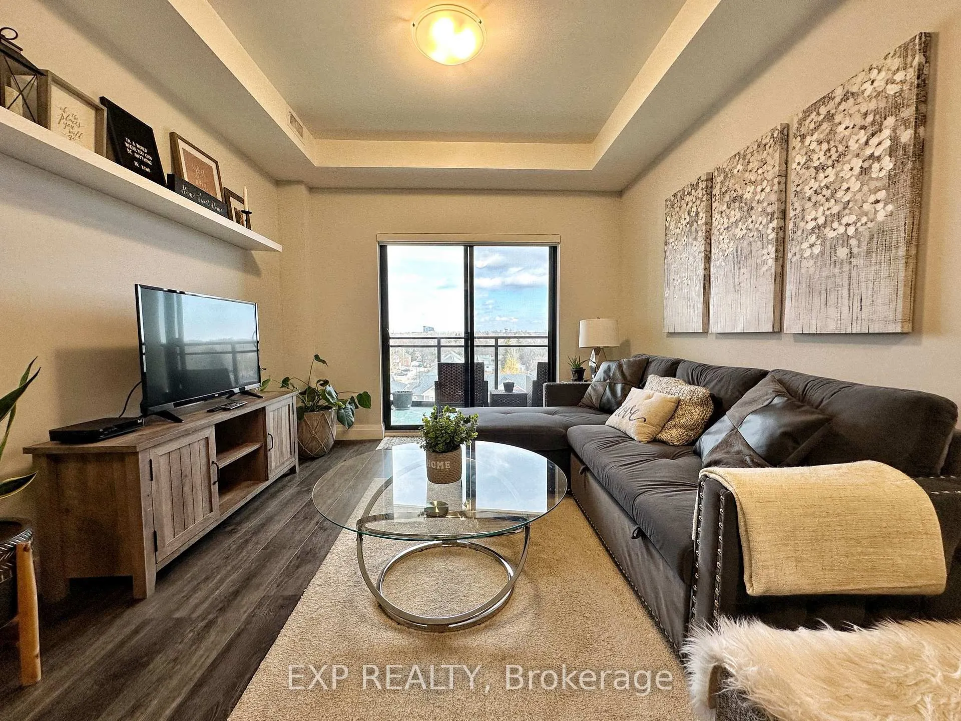 Photo 4 of Unit 507, 30 Hamilton Street S, Hamilton, Waterdown — HOMEH