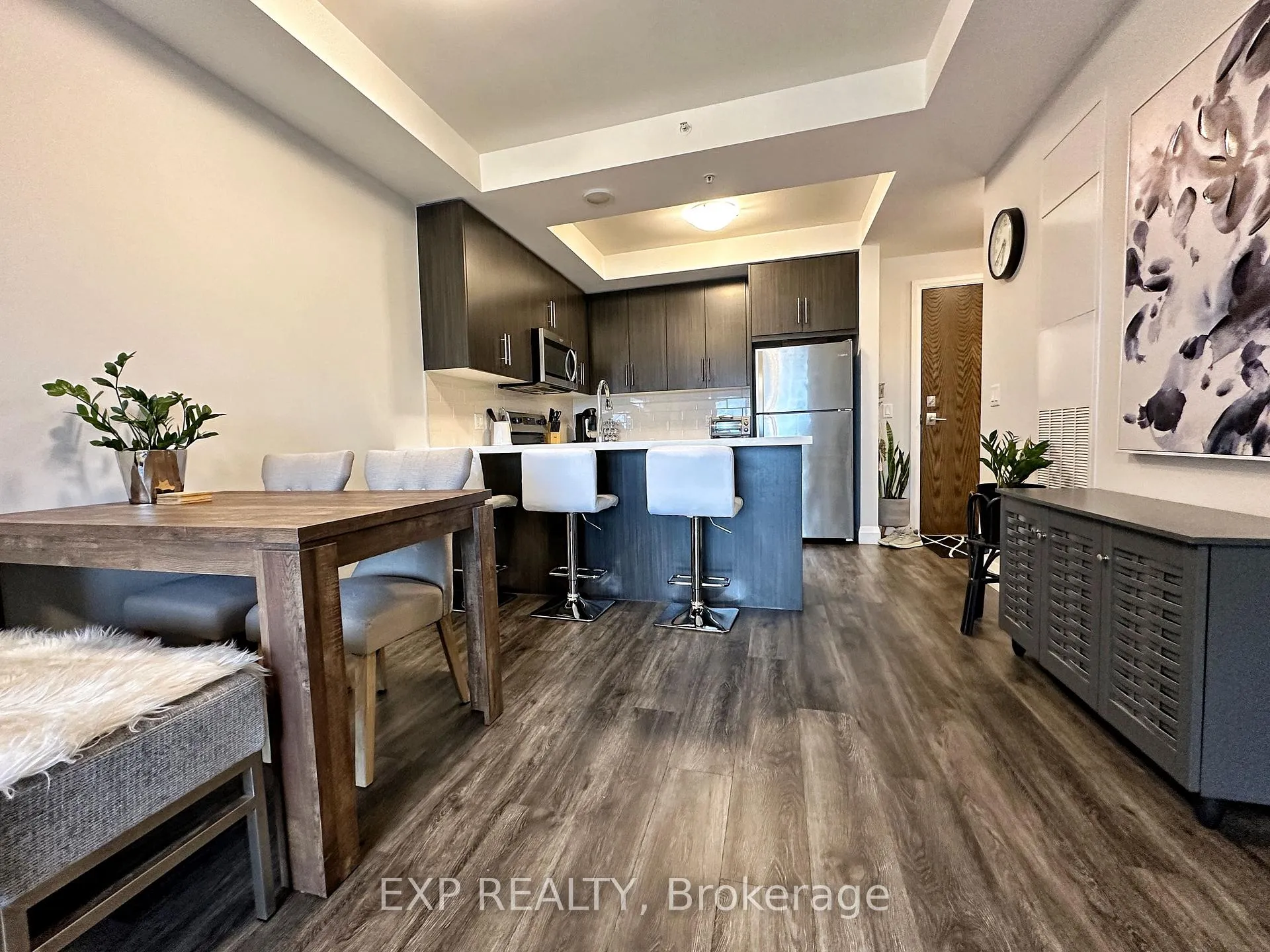 Photo 6 of Unit 507, 30 Hamilton Street S, Hamilton, Waterdown — HOMEH