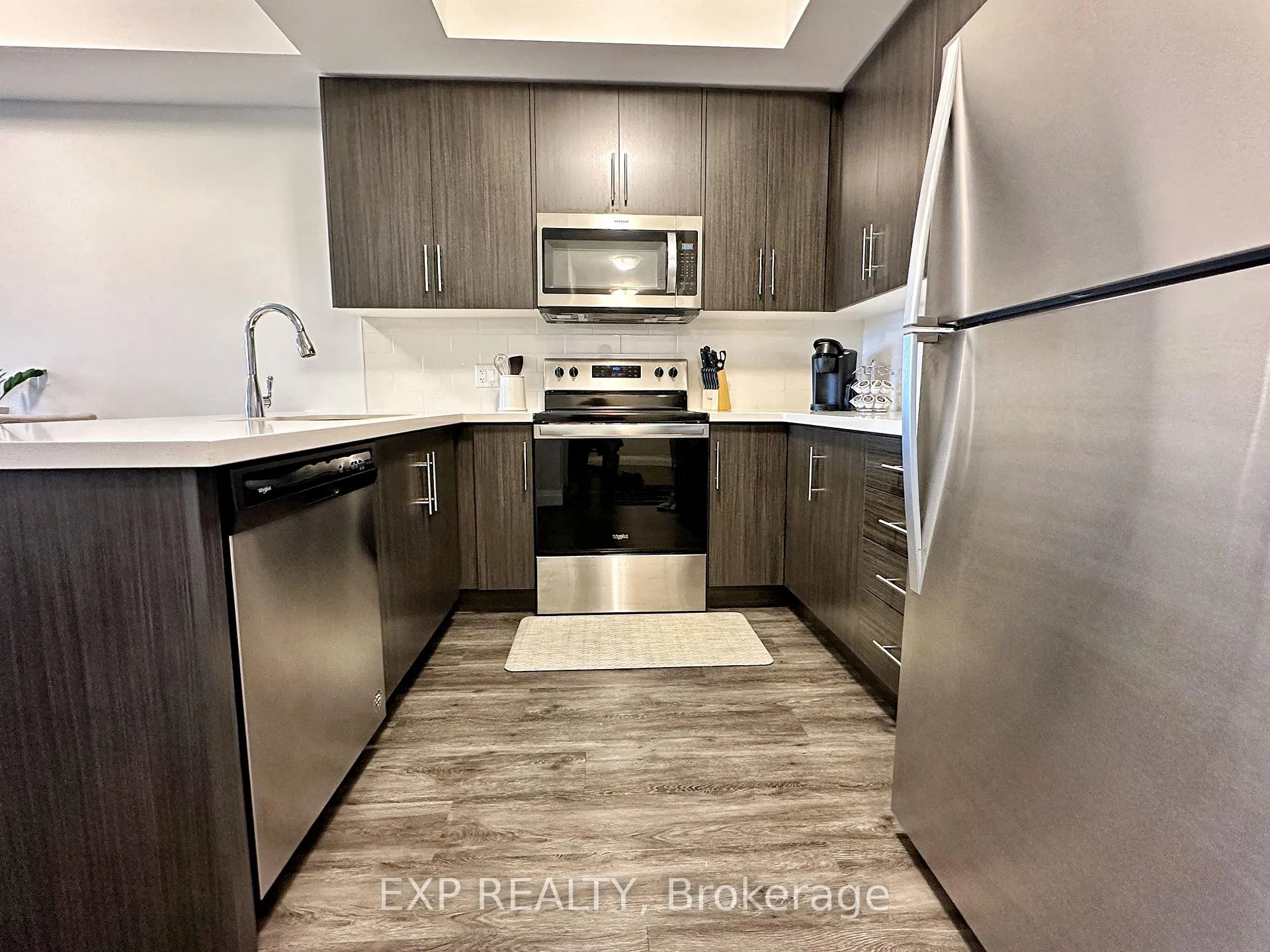 Photo 8 of Unit 507, 30 Hamilton Street S, Hamilton, Waterdown — HOMEH