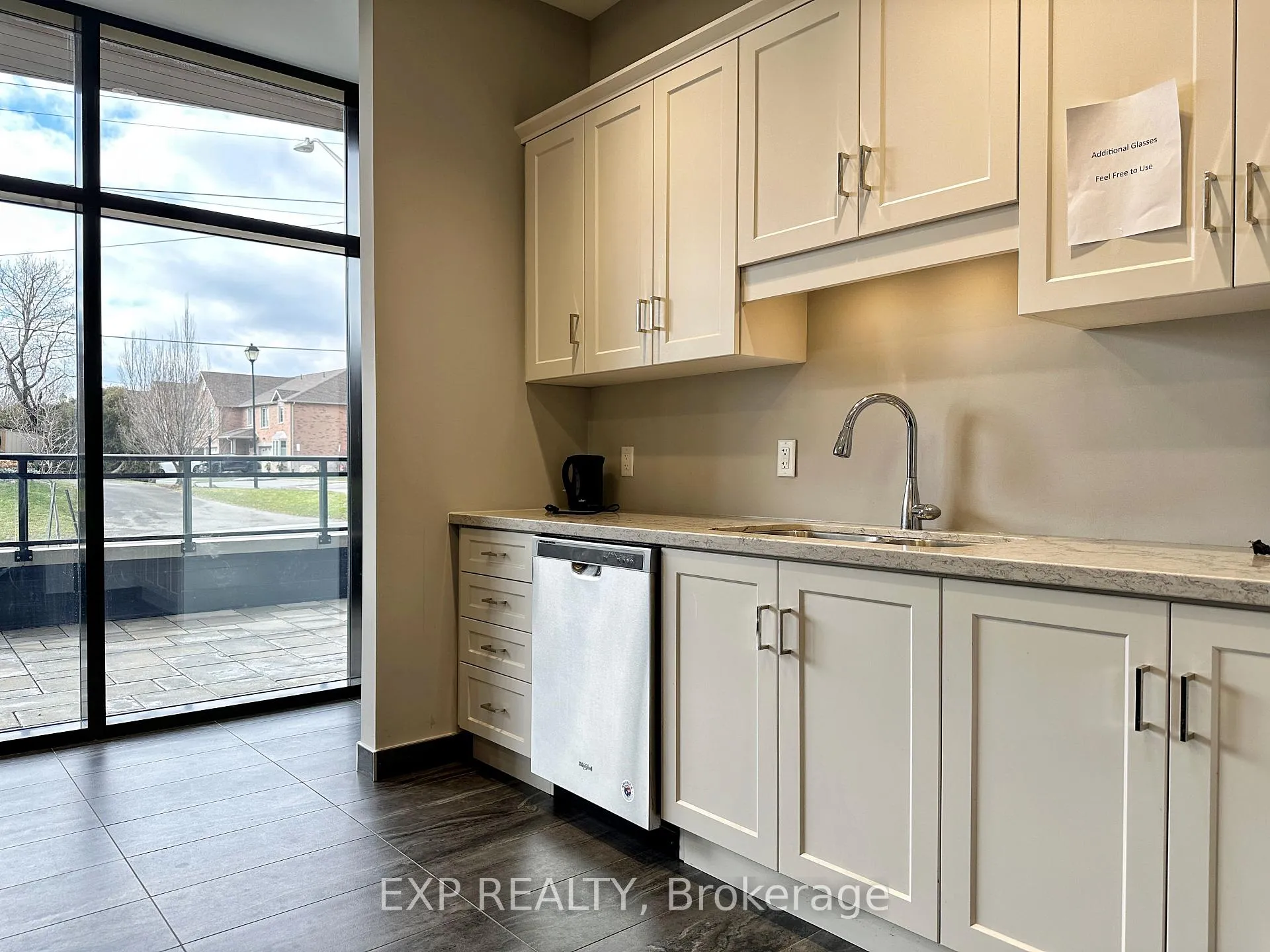 Photo 24 of Unit 507, 30 Hamilton Street S, Hamilton, Waterdown — HOMEH