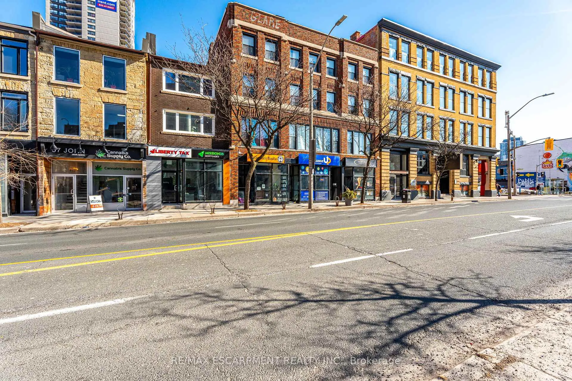 Photo 3 of Unit 301, 63 John Street S, Hamilton, Corktown — HOMEH