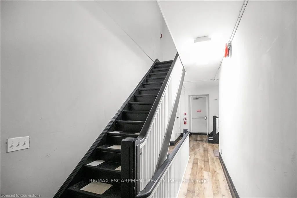 Photo 8 of Unit 301, 63 John Street S, Hamilton, Corktown — HOMEH