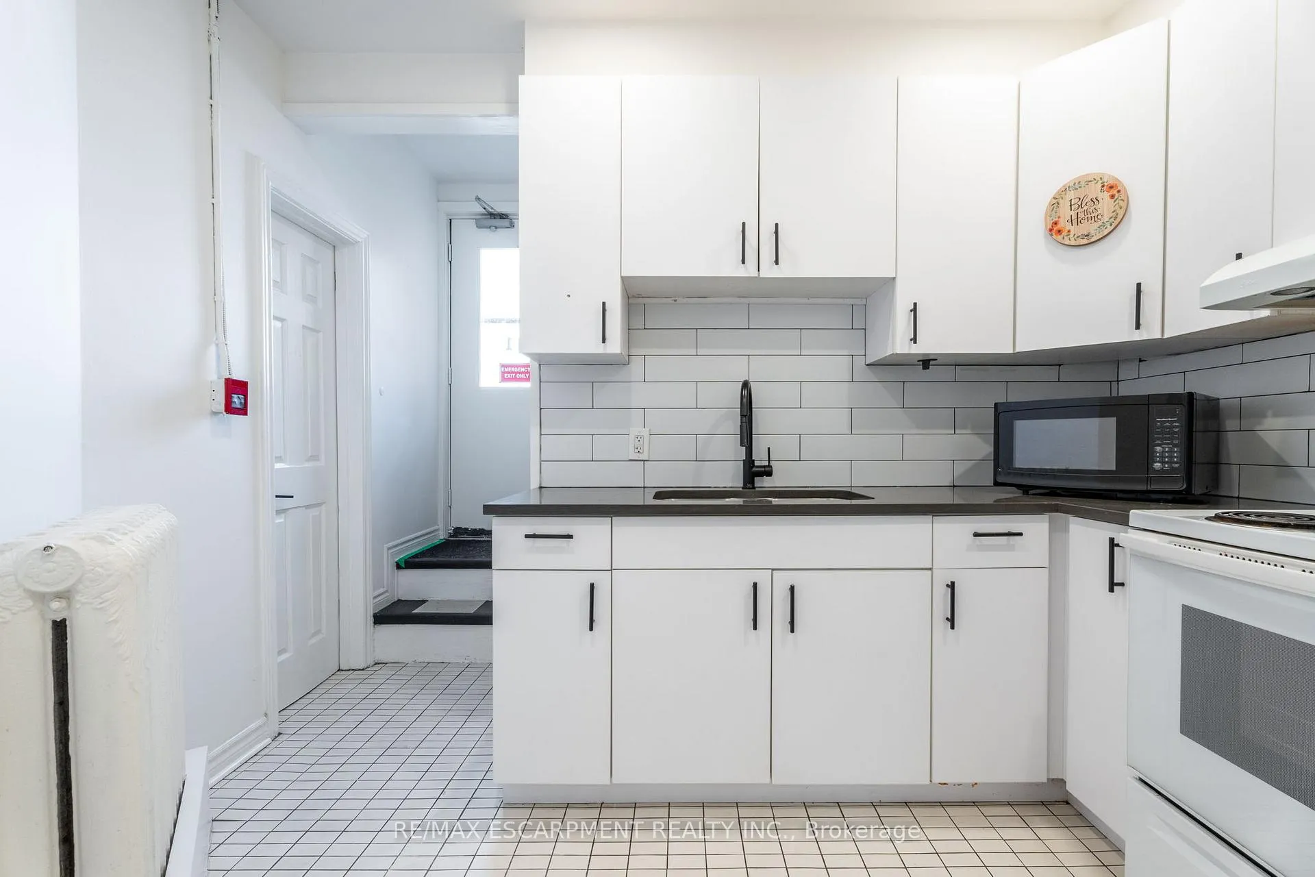 Photo 13 of Unit 301, 63 John Street S, Hamilton, Corktown — HOMEH