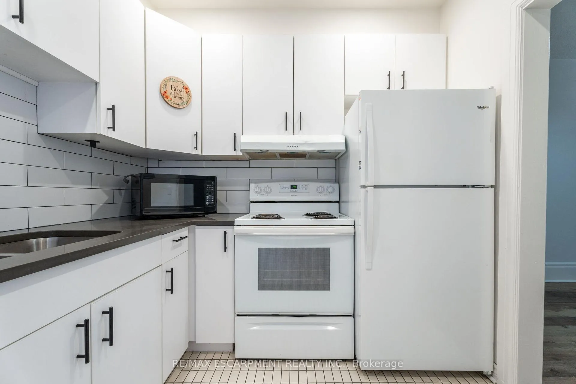 Photo 15 of Unit 301, 63 John Street S, Hamilton, Corktown — HOMEH