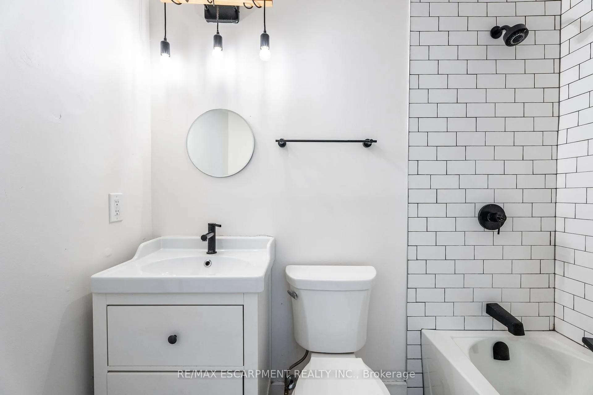 Photo 18 of Unit 301, 63 John Street S, Hamilton, Corktown — HOMEH