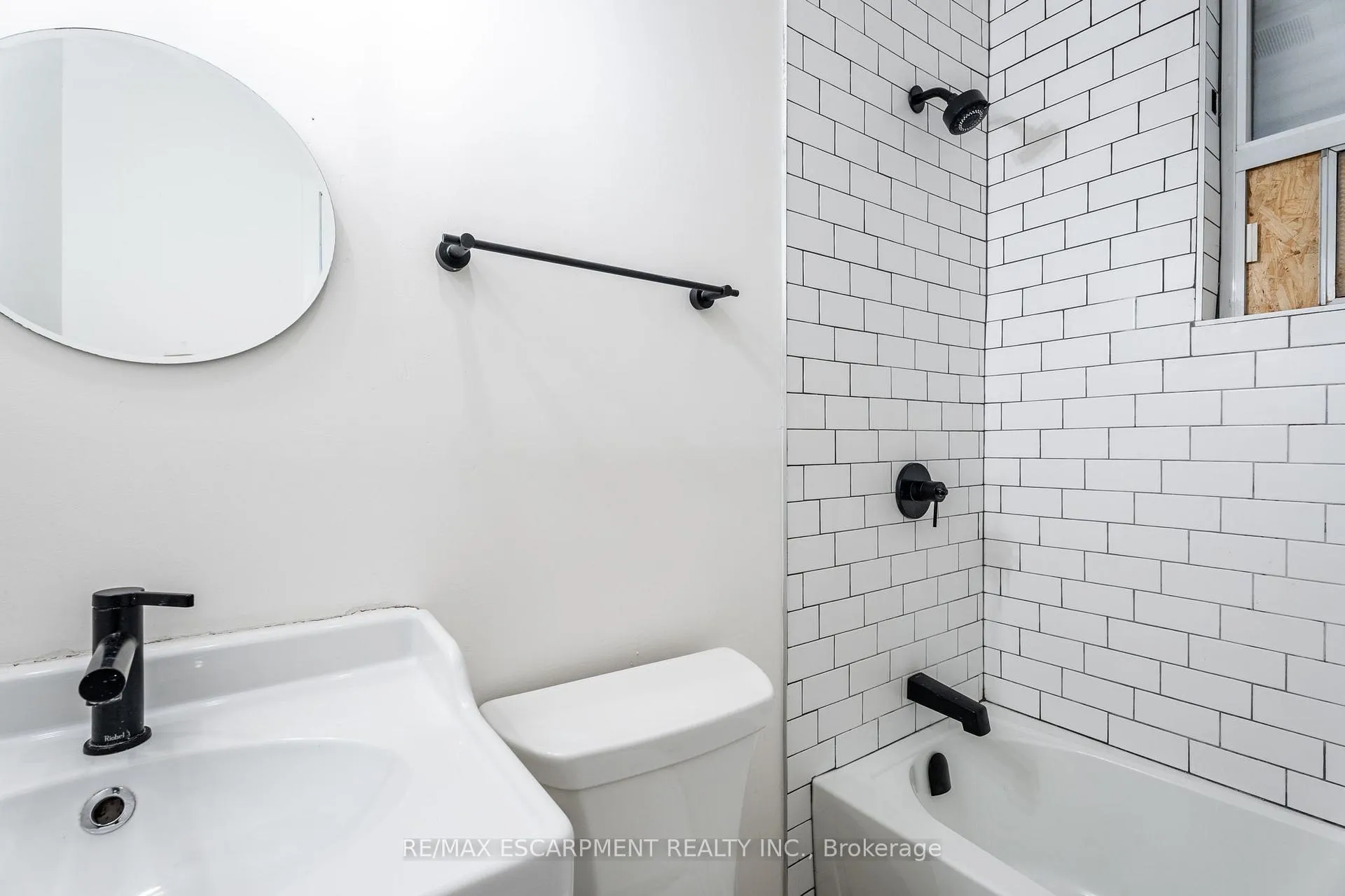 Photo 19 of Unit 301, 63 John Street S, Hamilton, Corktown — HOMEH