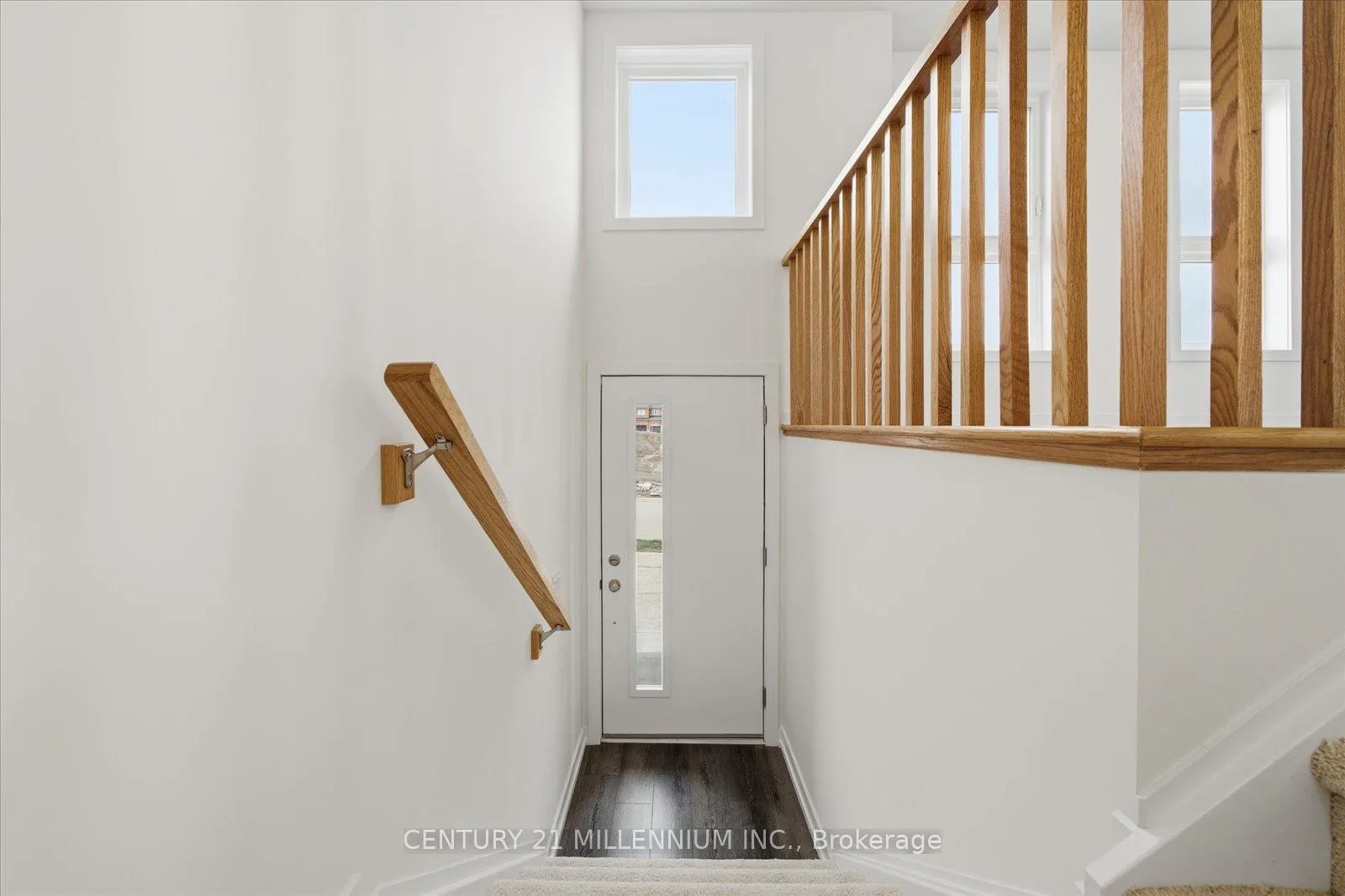 Photo 3 of Unit 2, 62 Kenesky Drive, Hamilton, Waterdown — HOMEH