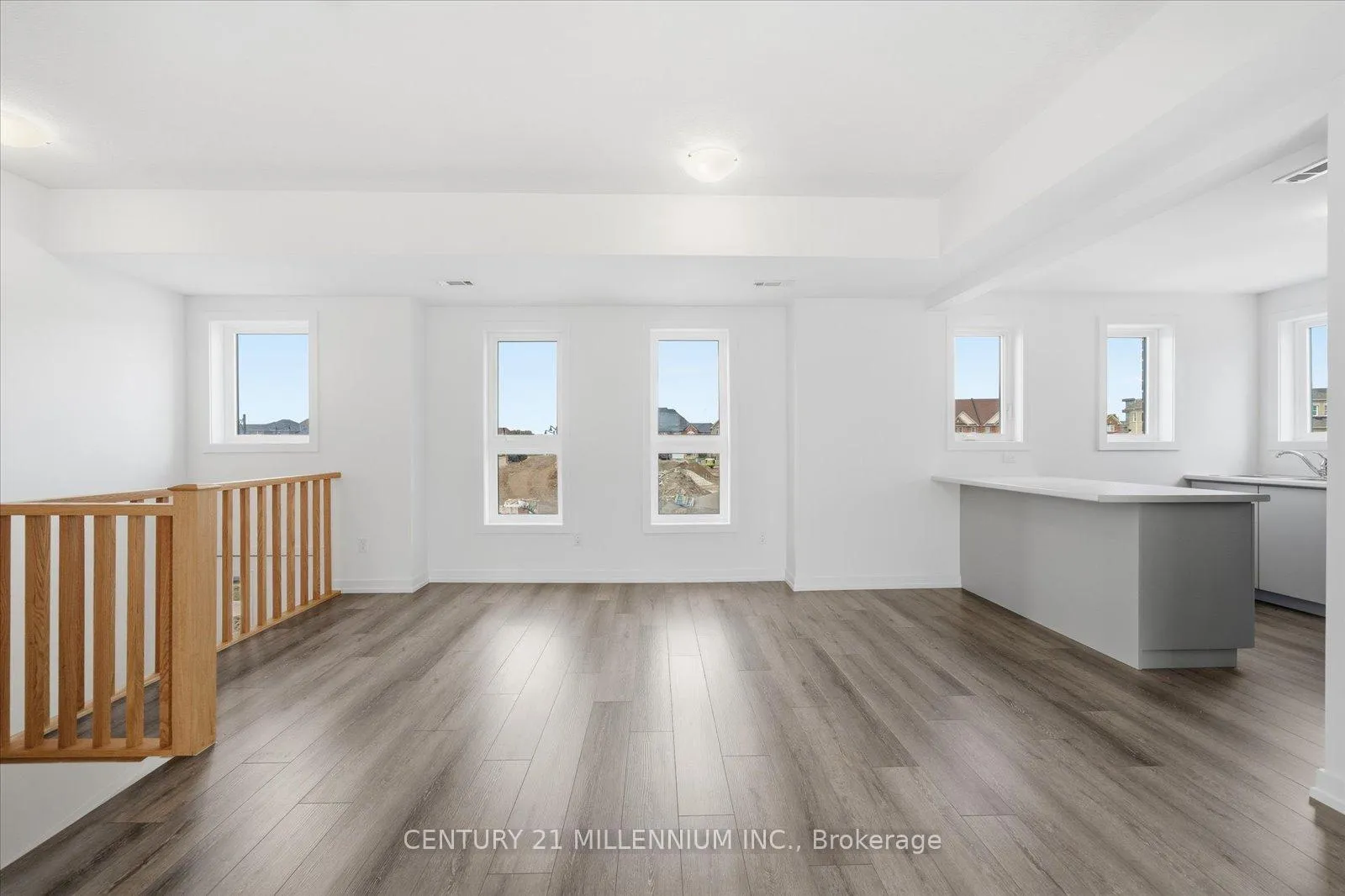 Photo 5 of Unit 2, 62 Kenesky Drive, Hamilton, Waterdown — HOMEH