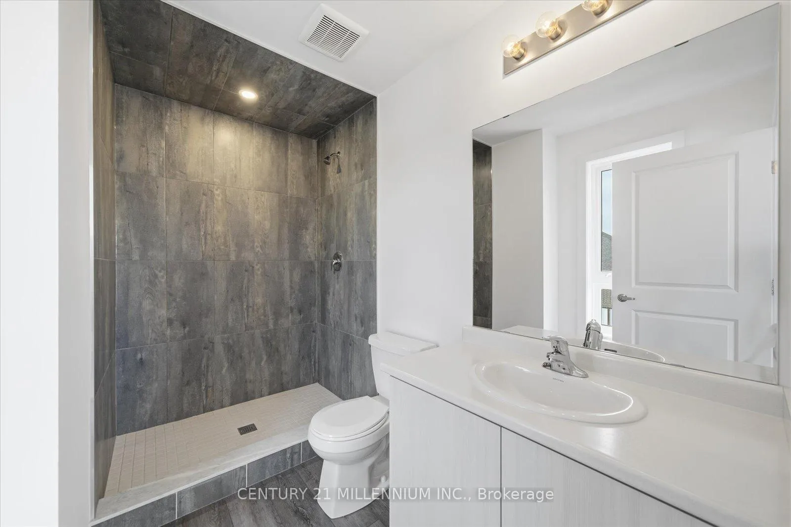 Photo 15 of Unit 2, 62 Kenesky Drive, Hamilton, Waterdown — HOMEH
