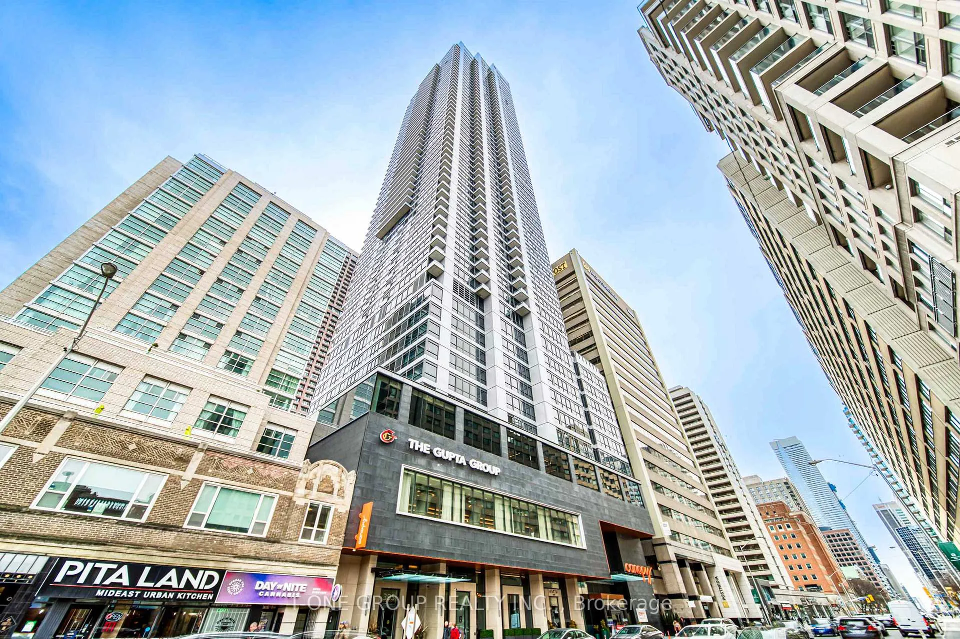 Front of Unit 3407, 395 Bloor Street E