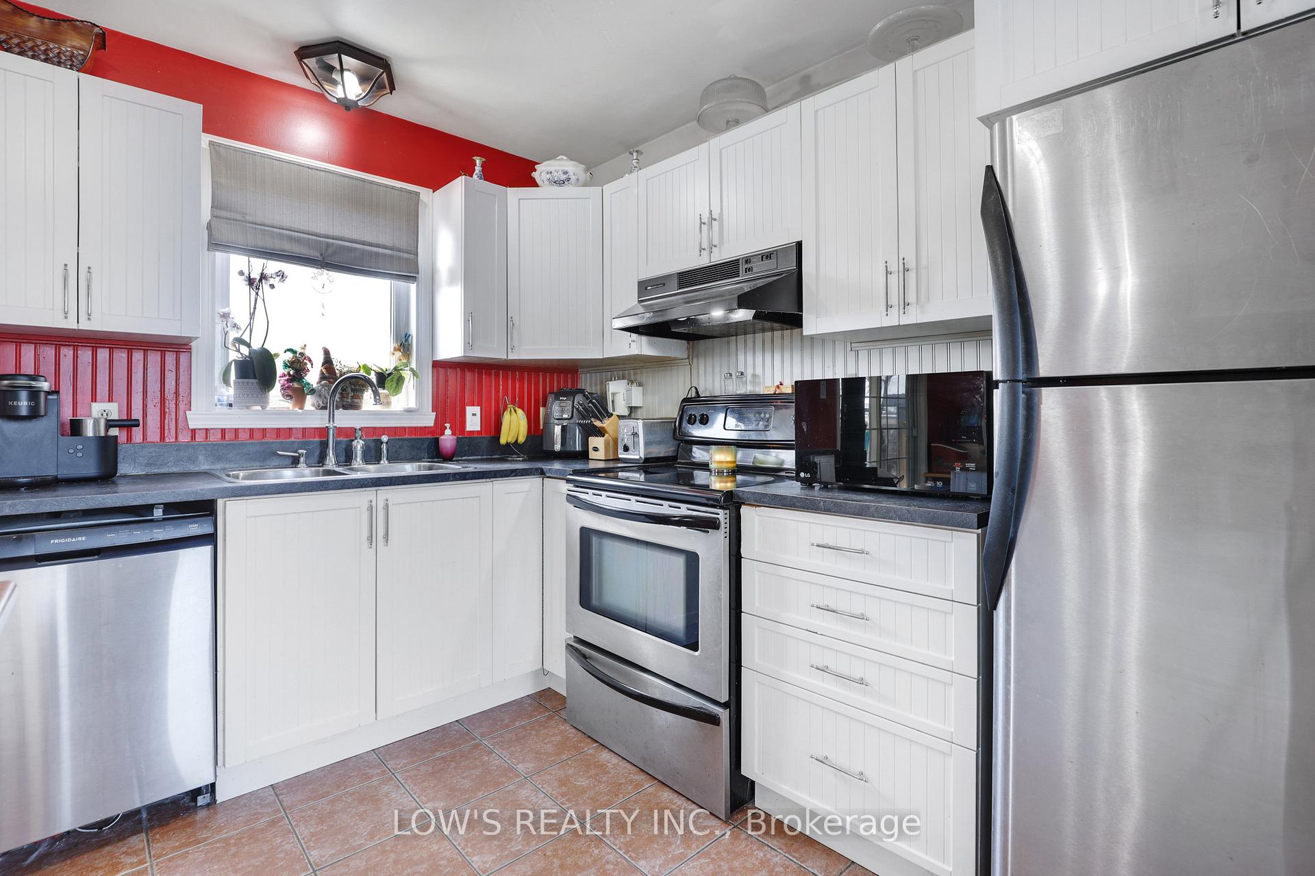 Photo 8 of 20 Pleasant Corner Road E, Champlain, Champlain Twp — HOMEH