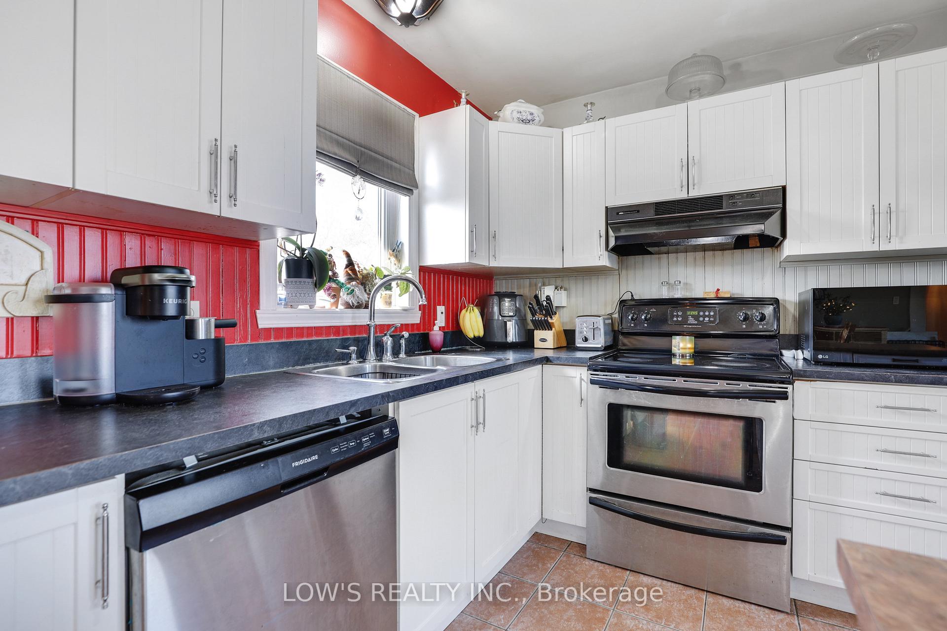 Photo 9 of 20 Pleasant Corner Road E, Champlain, Champlain Twp — HOMEH