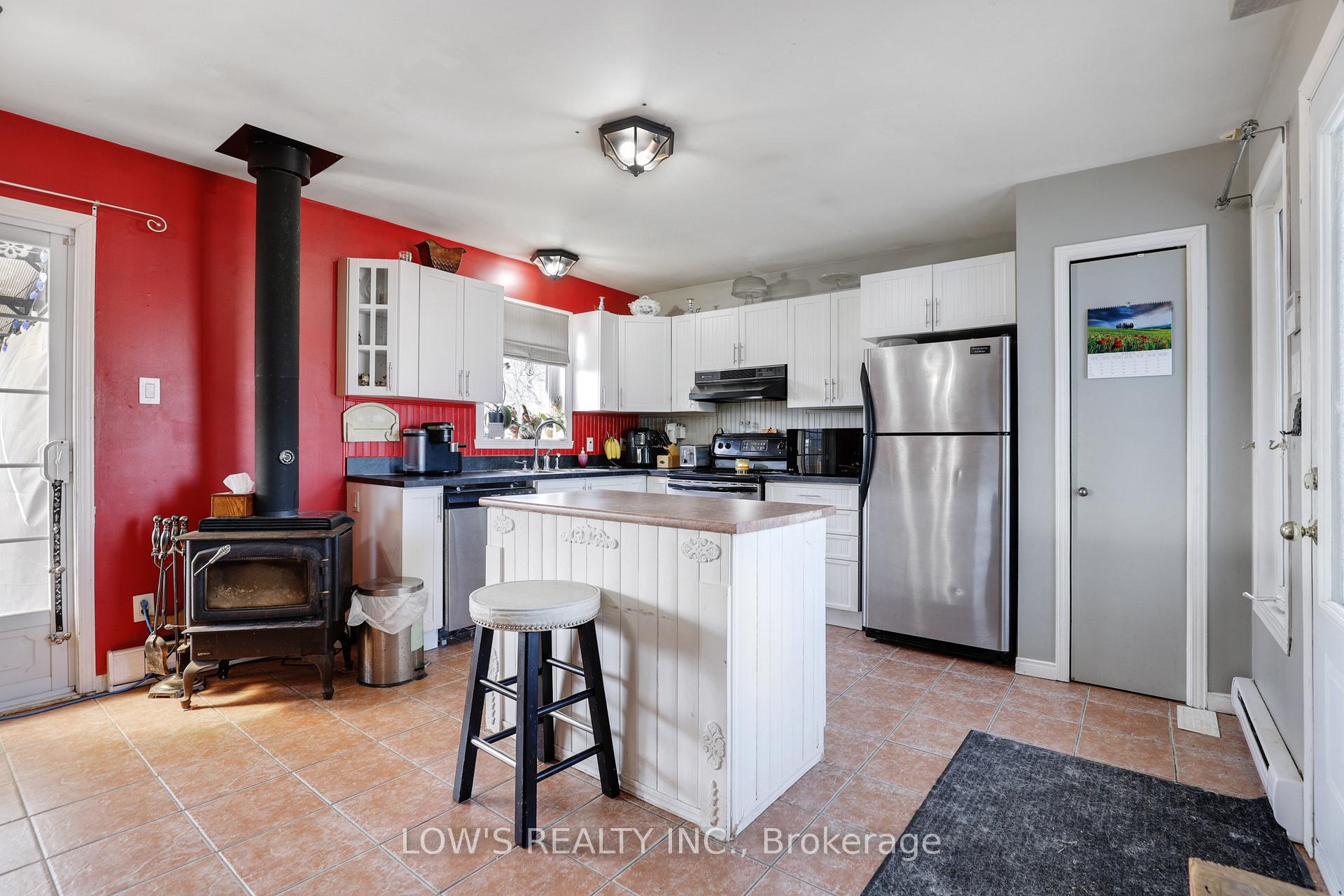Photo 11 of 20 Pleasant Corner Road E, Champlain, Champlain Twp — HOMEH