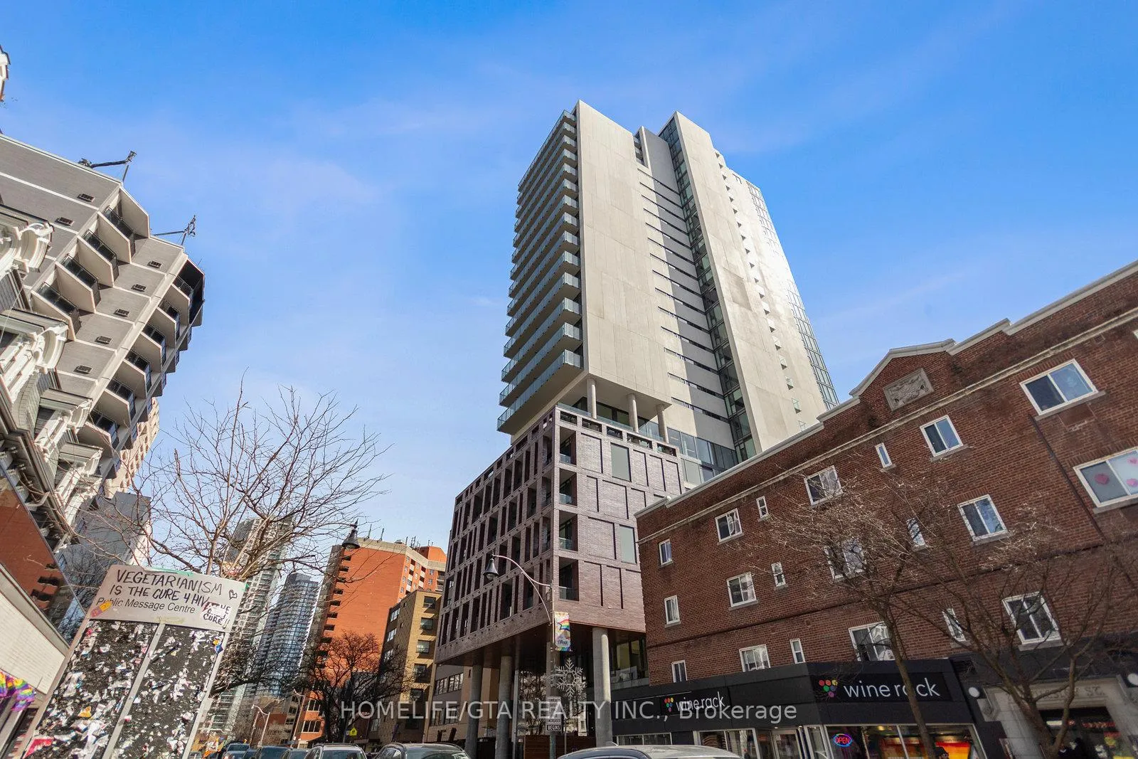 Front of Unit 1908, 81 Wellesley Street E