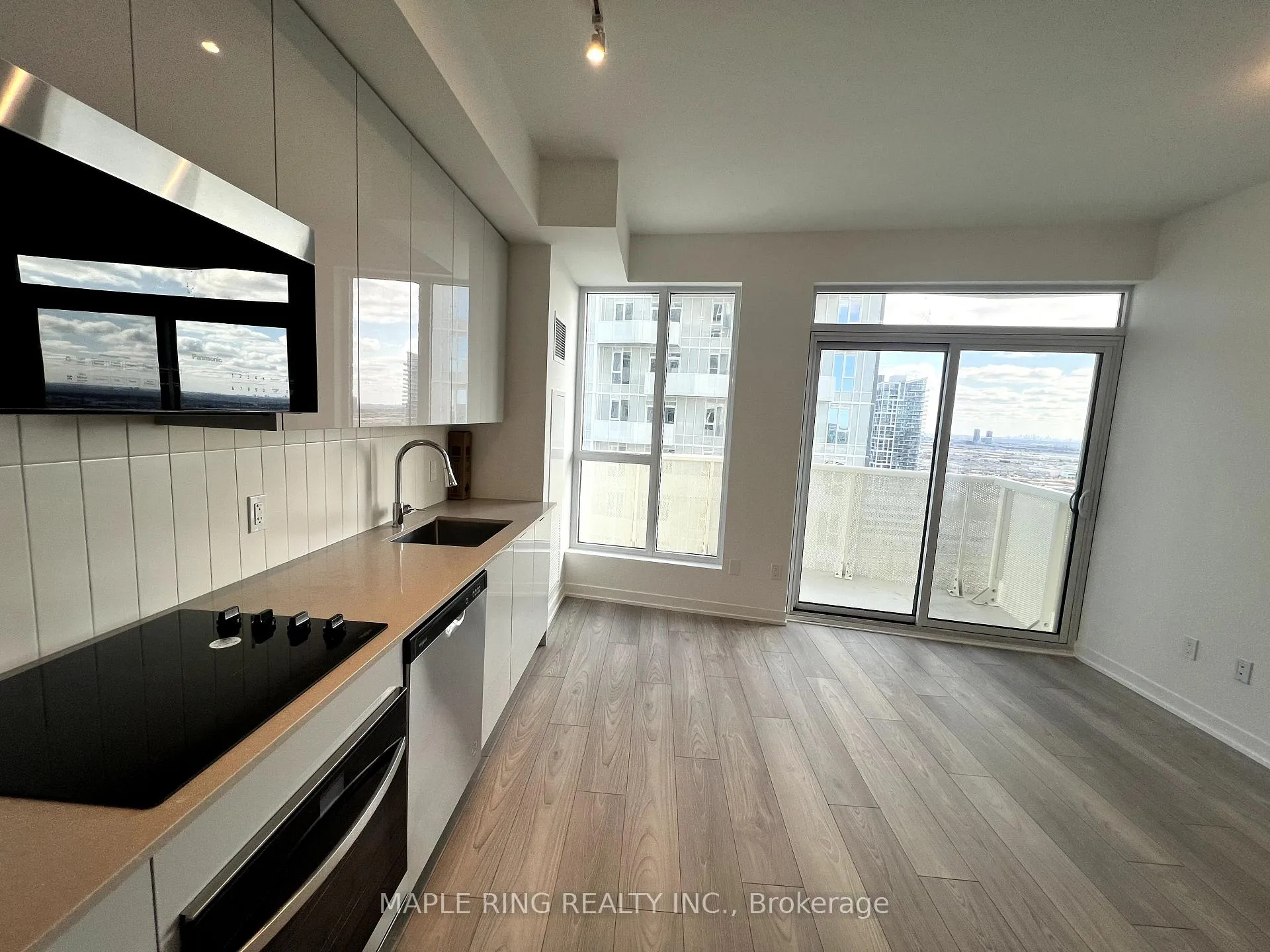 Photo 3 of Unit 1923, 498 Caldari Road, Vaughan, Concord — HOMEH