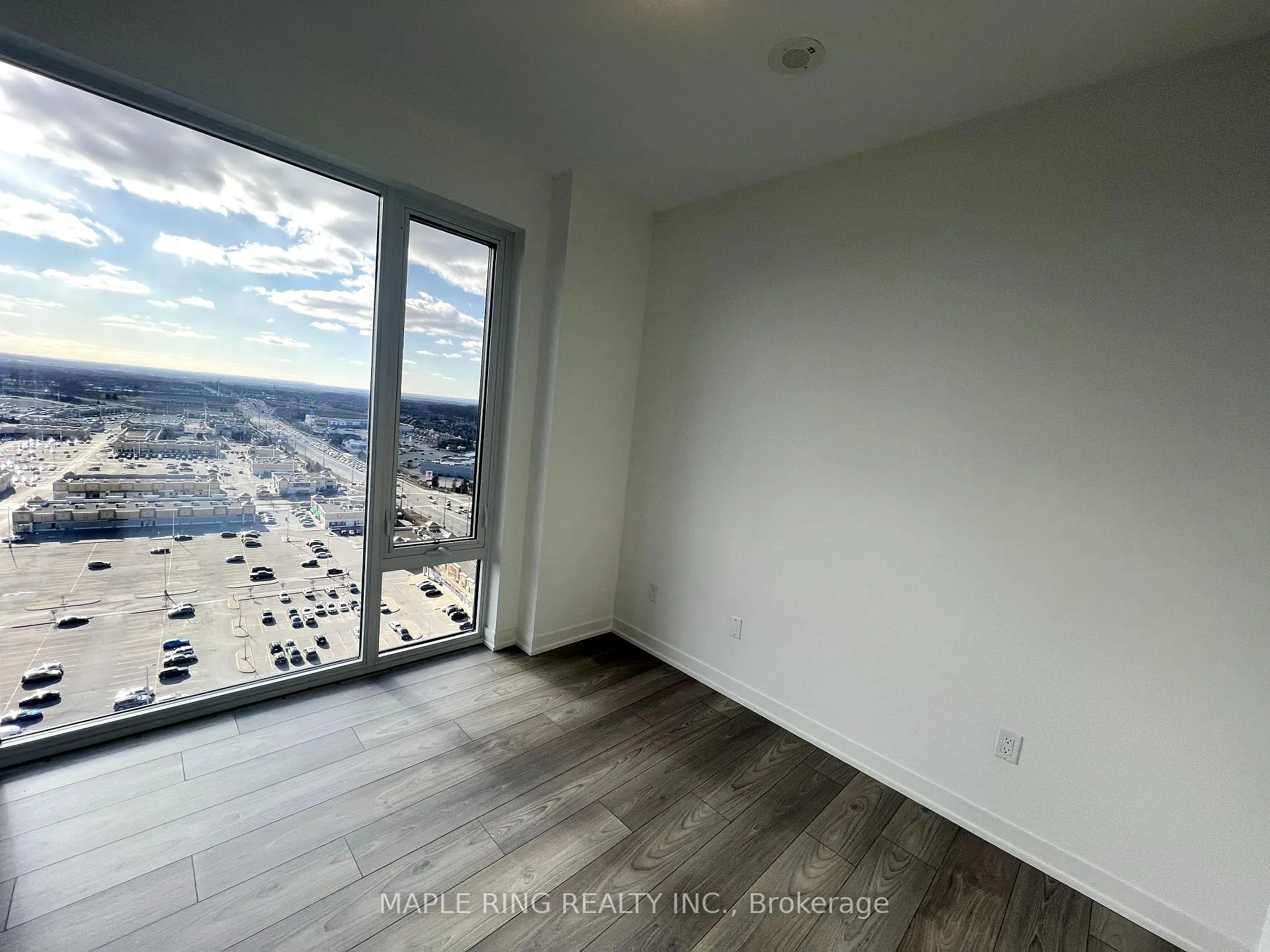 Photo 8 of Unit 1923, 498 Caldari Road, Vaughan, Concord — HOMEH