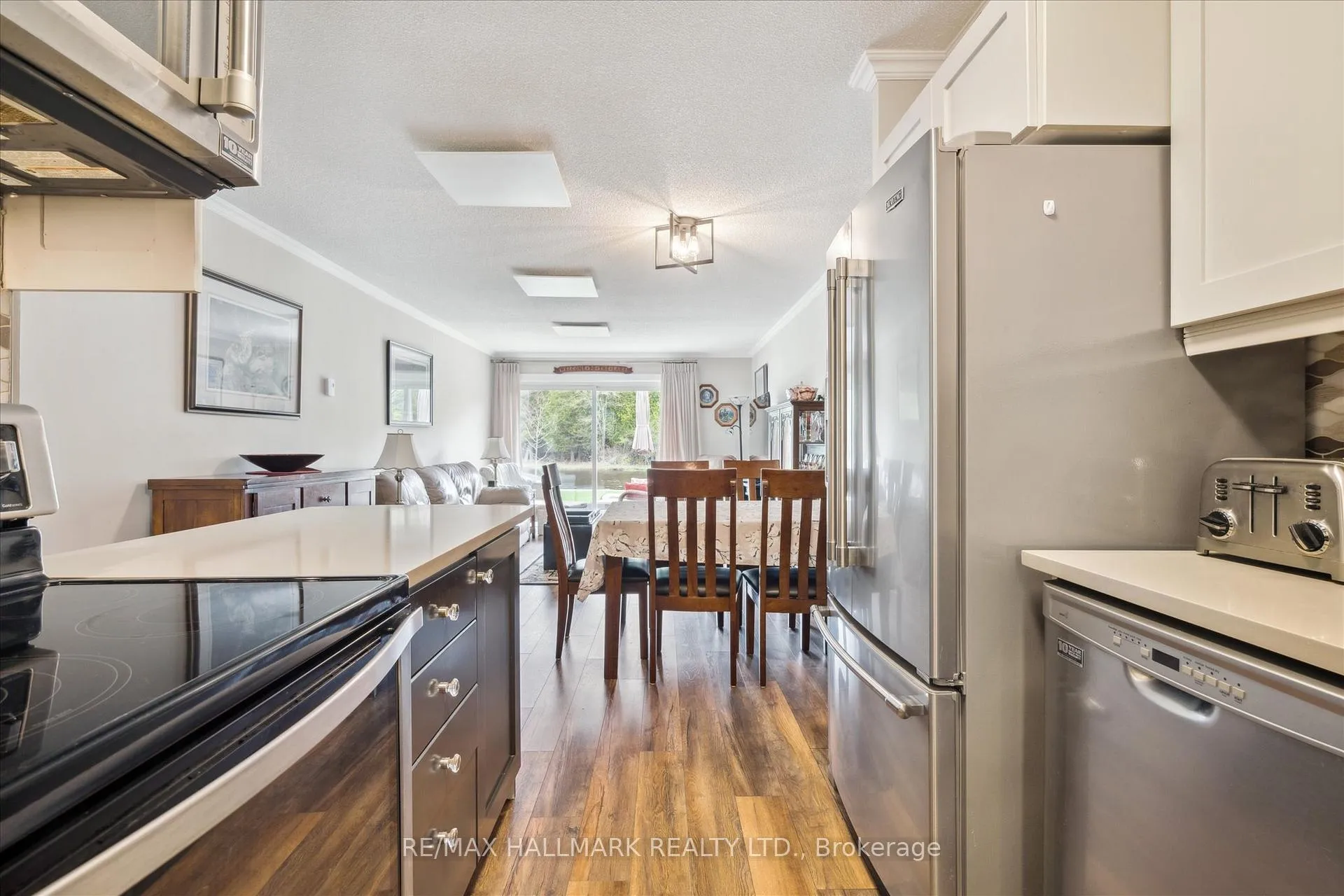 Photo 11 of Unit 5, 51 Laguna Parkway, Ramara, Brechin — HOMEH