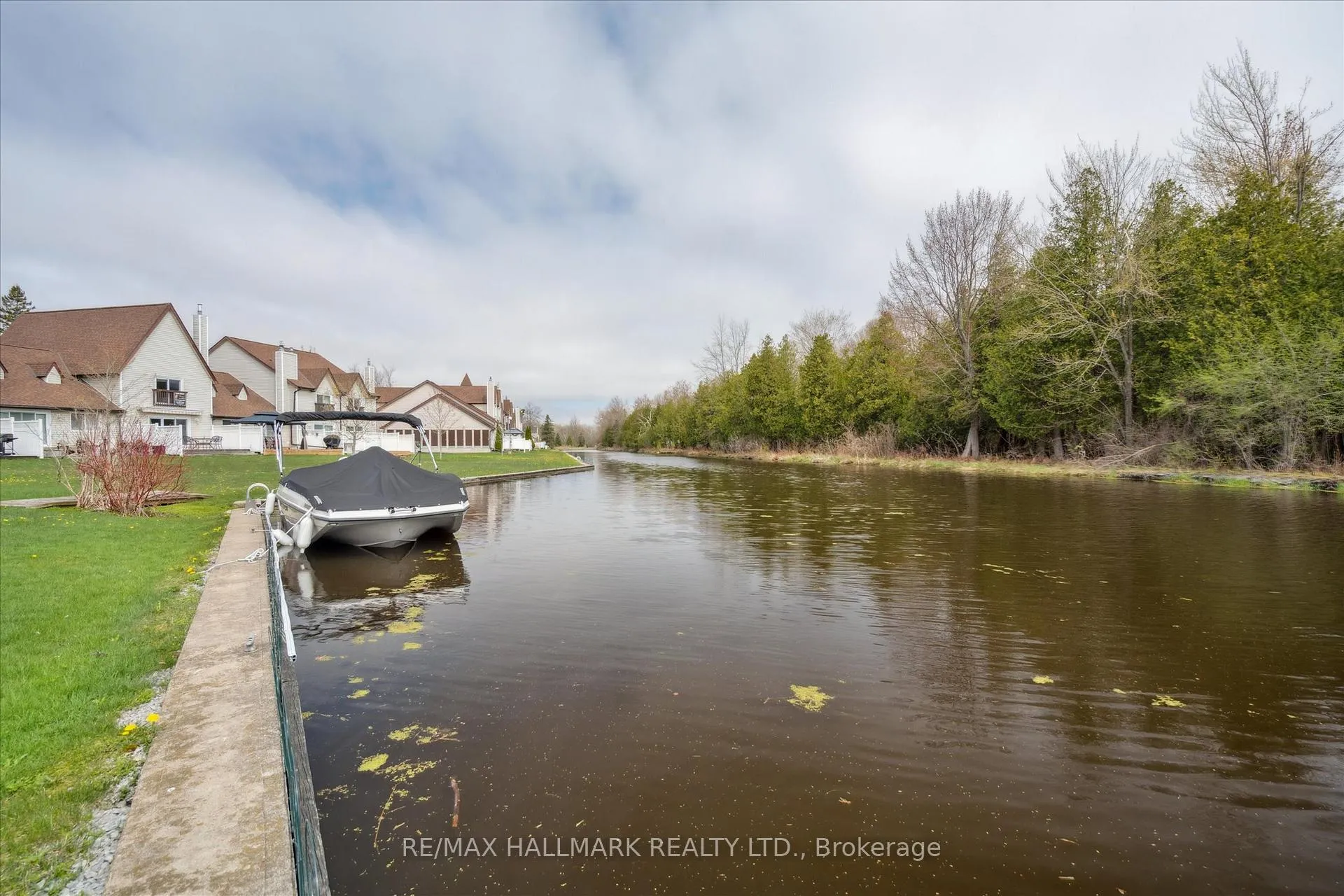 Photo 38 of Unit 5, 51 Laguna Parkway, Ramara, Brechin — HOMEH