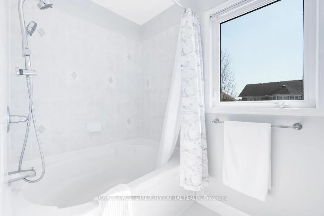 Photo 30 of 1011 Goward Drive, Ottawa, Kanata - Morgan's Grant/South March — HOMEH