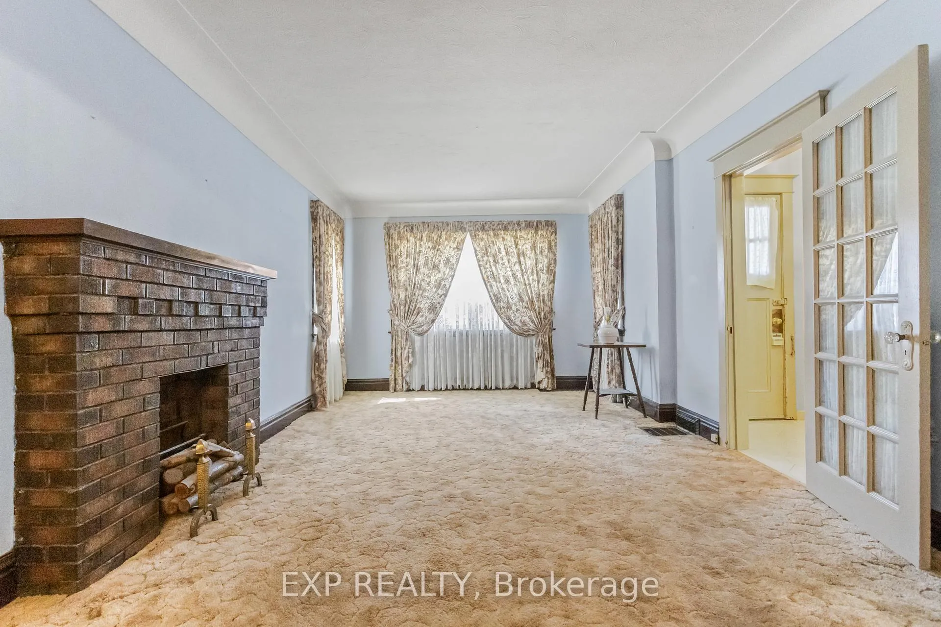 Photo 9 of 203 Balmoral Avenue S, Hamilton, Delta — HOMEH