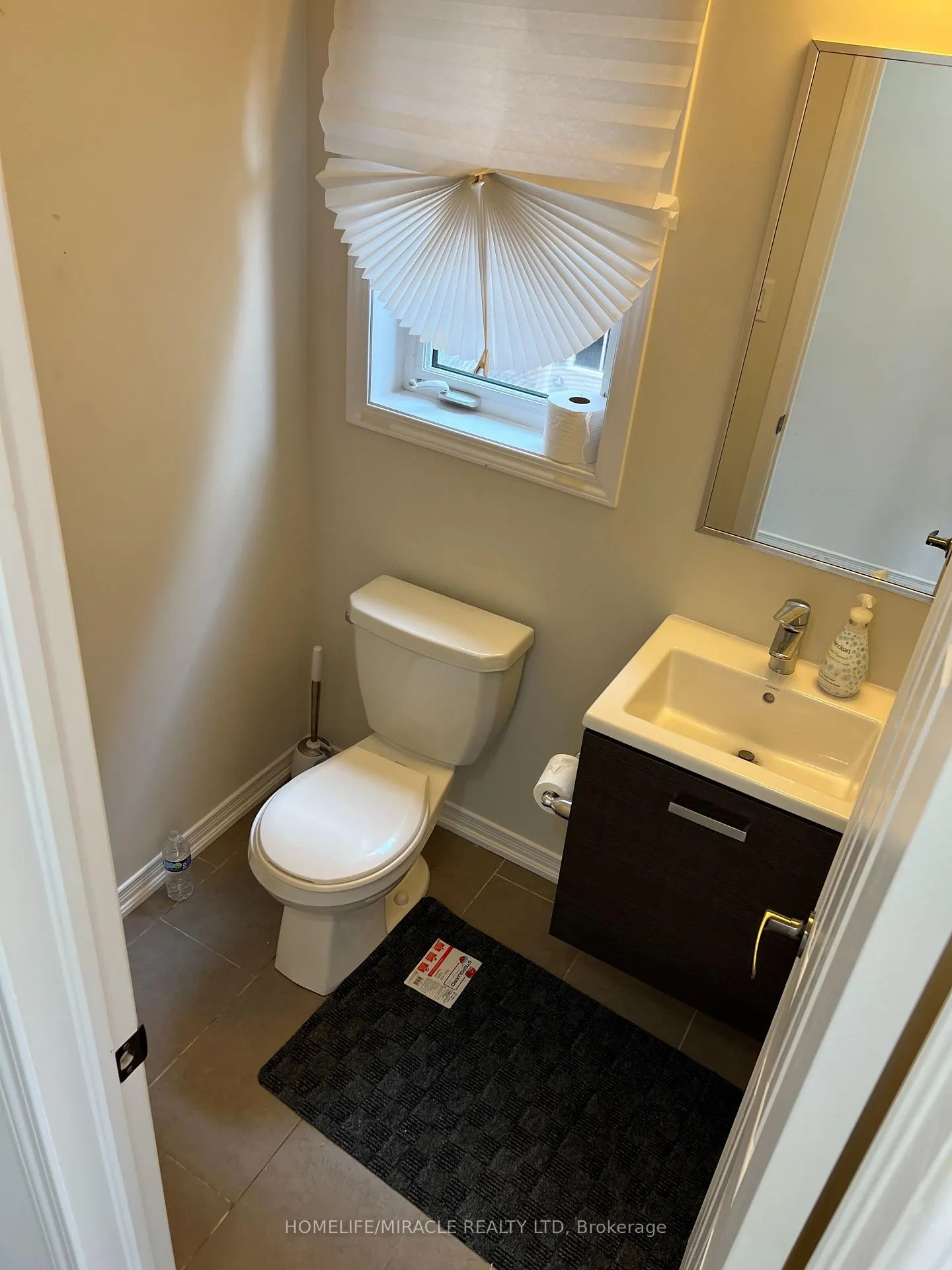 Photo 10 of 150 Golden Springs Drive, Brampton, Northwest Brampton — HOMEH