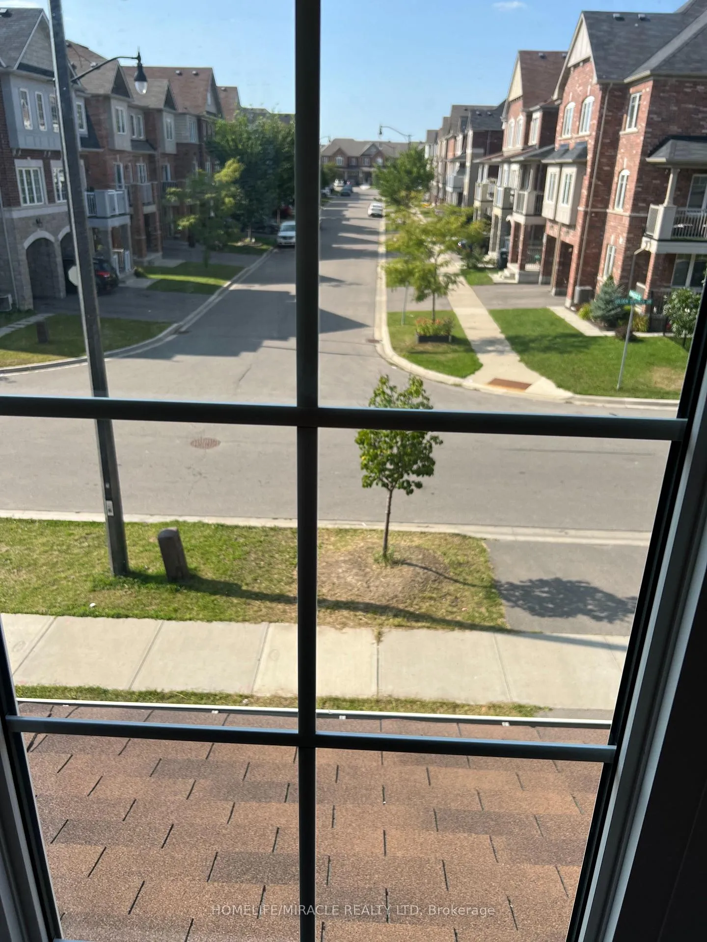 Photo 18 of 150 Golden Springs Drive, Brampton, Northwest Brampton — HOMEH