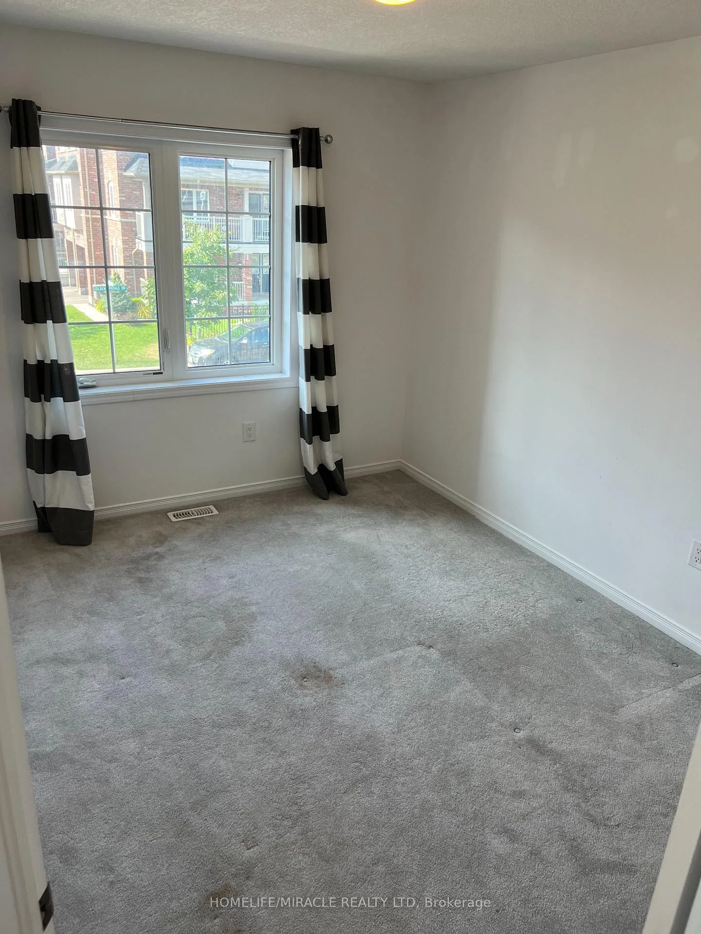 Photo 20 of 150 Golden Springs Drive, Brampton, Northwest Brampton — HOMEH