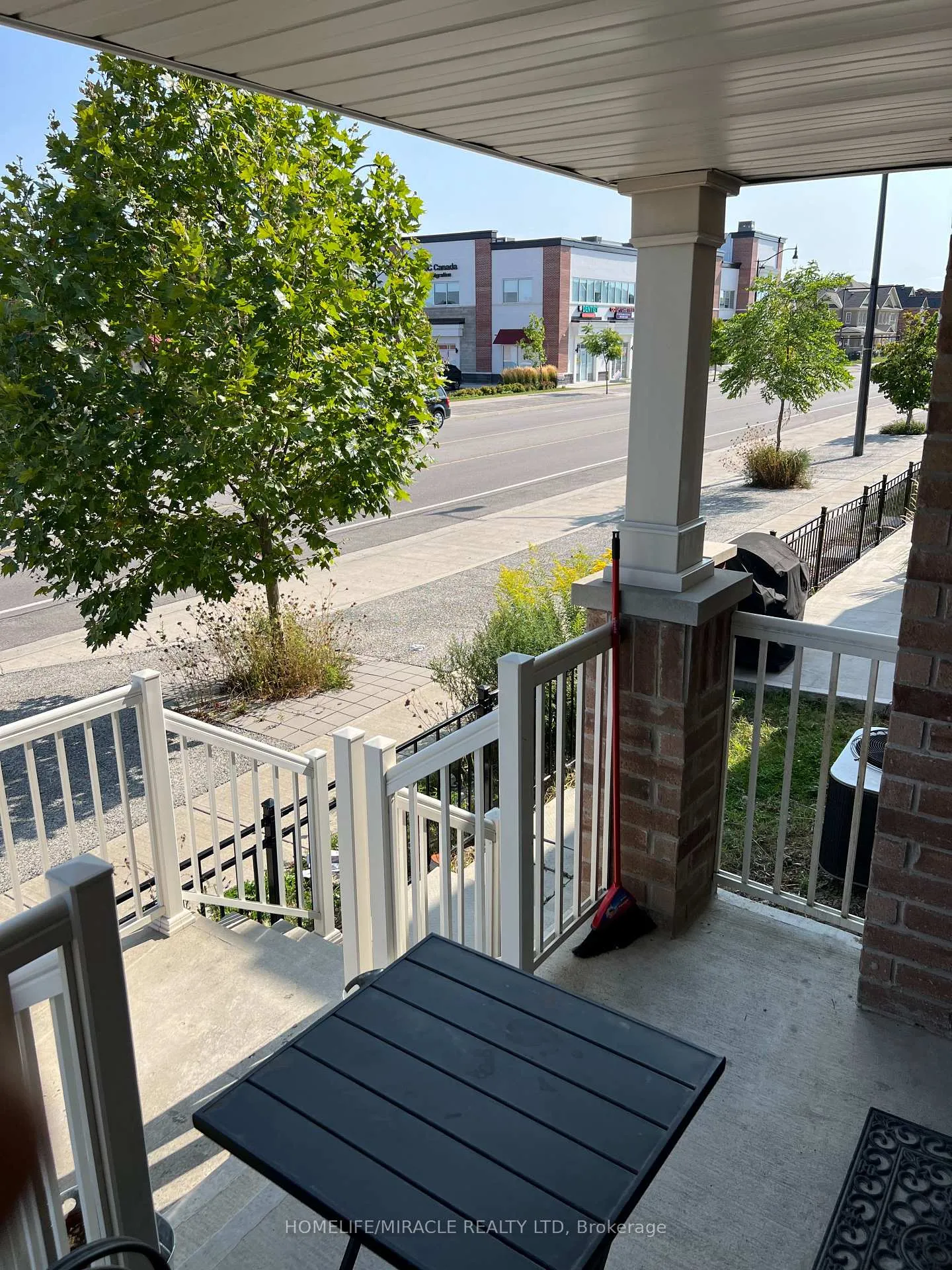 Photo 23 of 150 Golden Springs Drive, Brampton, Northwest Brampton — HOMEH