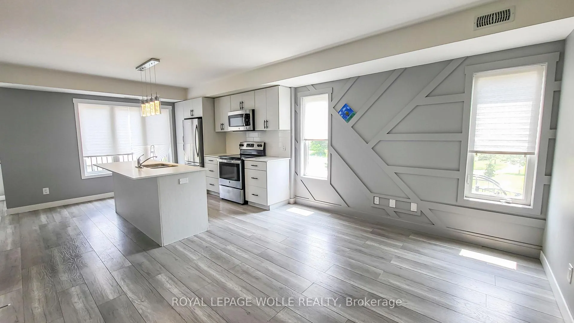 Photo 2 of Unit D, 148 Rochefort Street, Kitchener — HOMEH