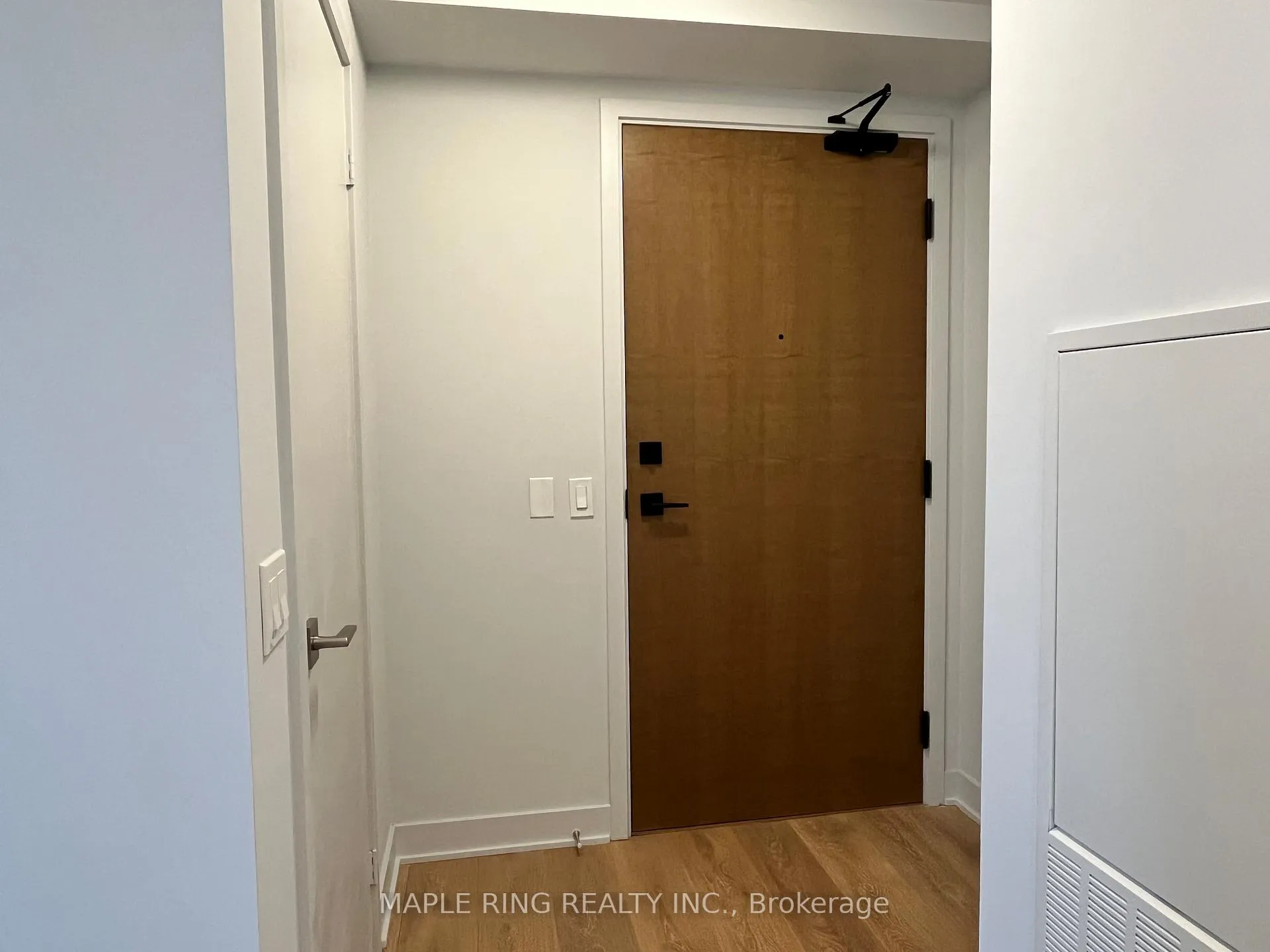 Photo 2 of Unit 1706, 2920 Highway 7, Vaughan, Vaughan Corporate Centre — HOMEH