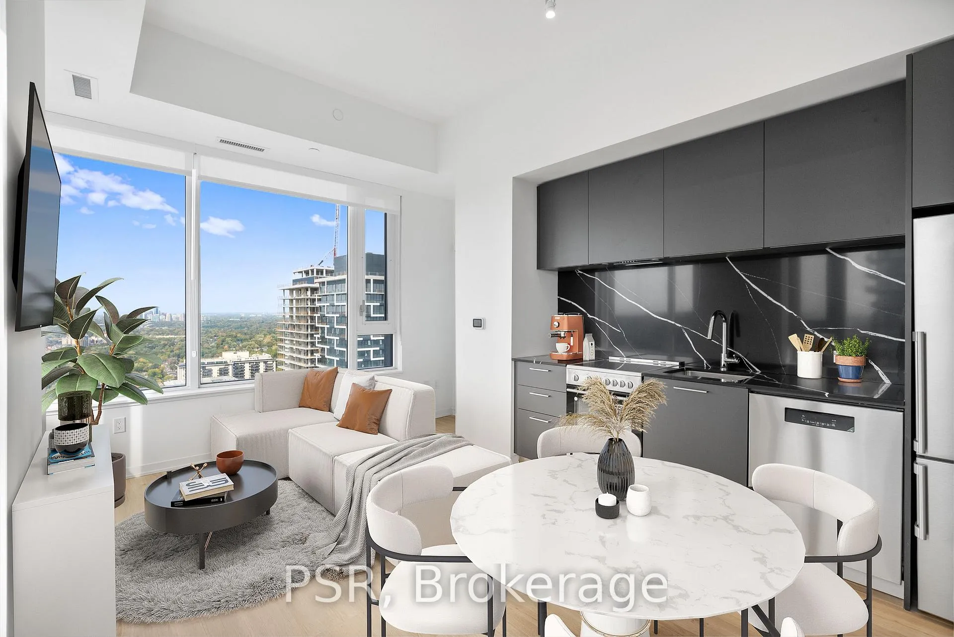 Photo 1 of Unit 3810, 101 Roehampton Avenue, Toronto, Mount Pleasant West — HOMEH