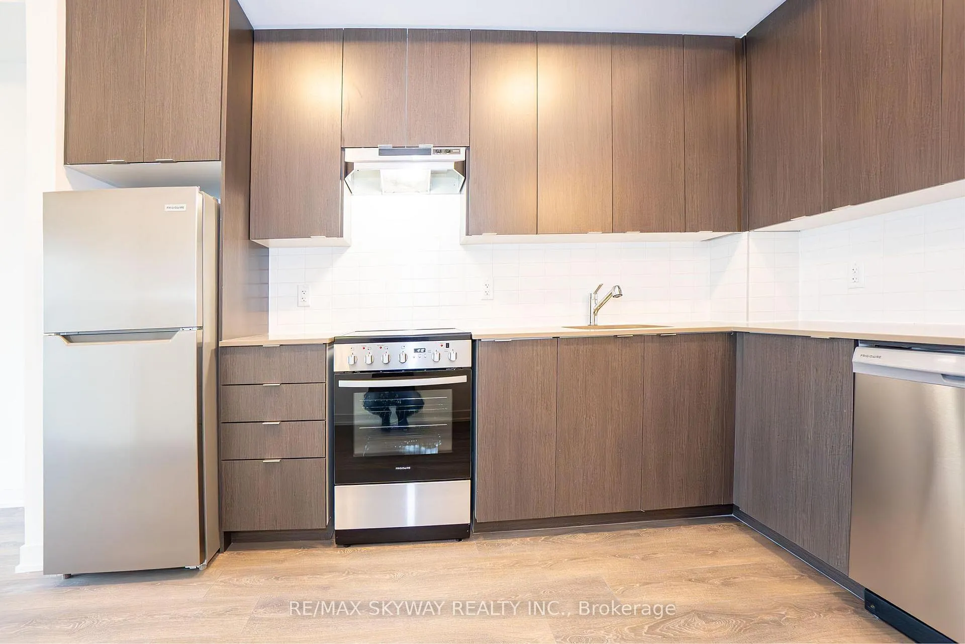 Photo 13 of Unit 111, 58 Sky Harbour Drive, Brampton, Bram West — HOMEH