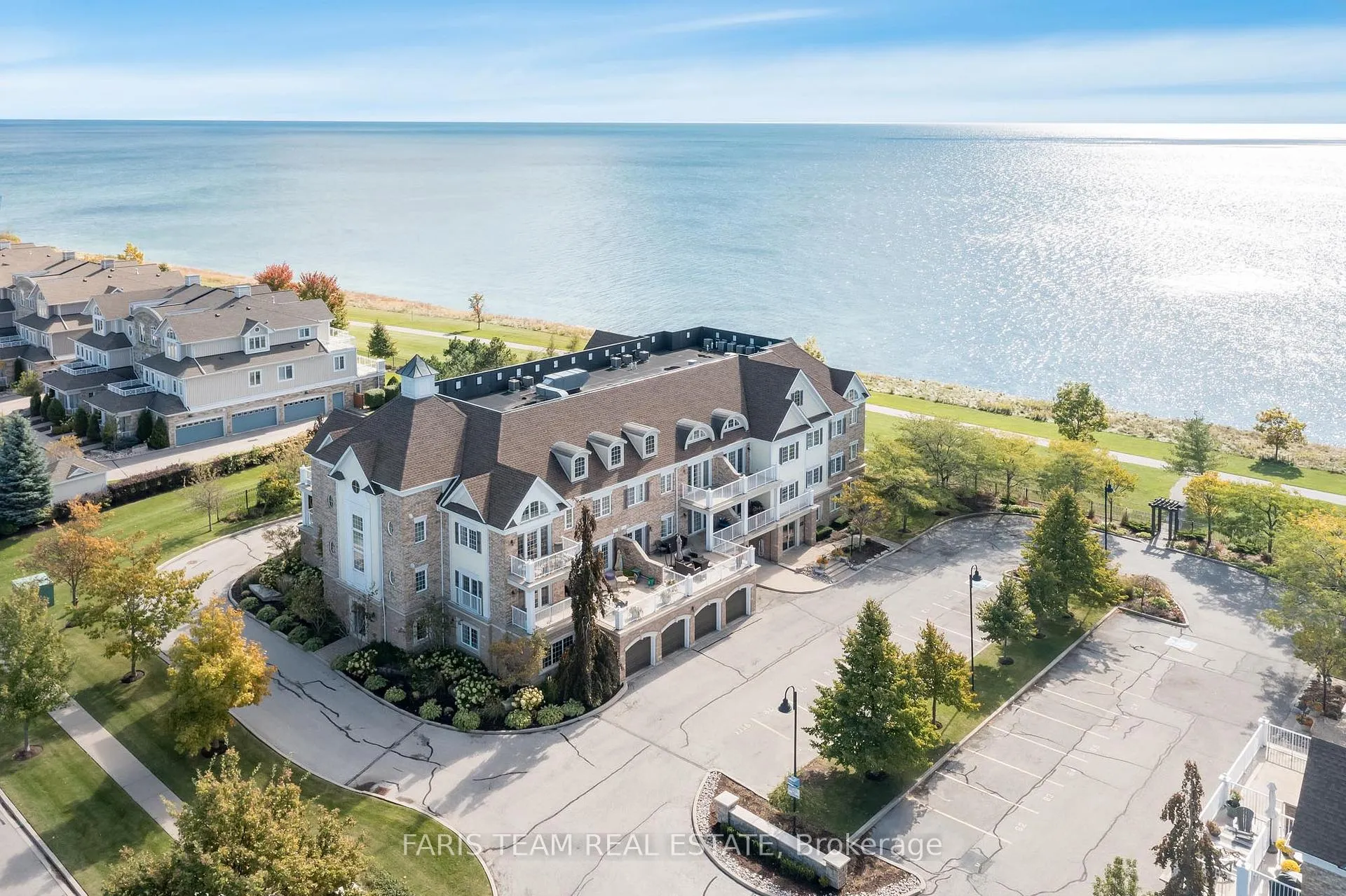 Front of Unit 307, 375 Lakebreeze Drive