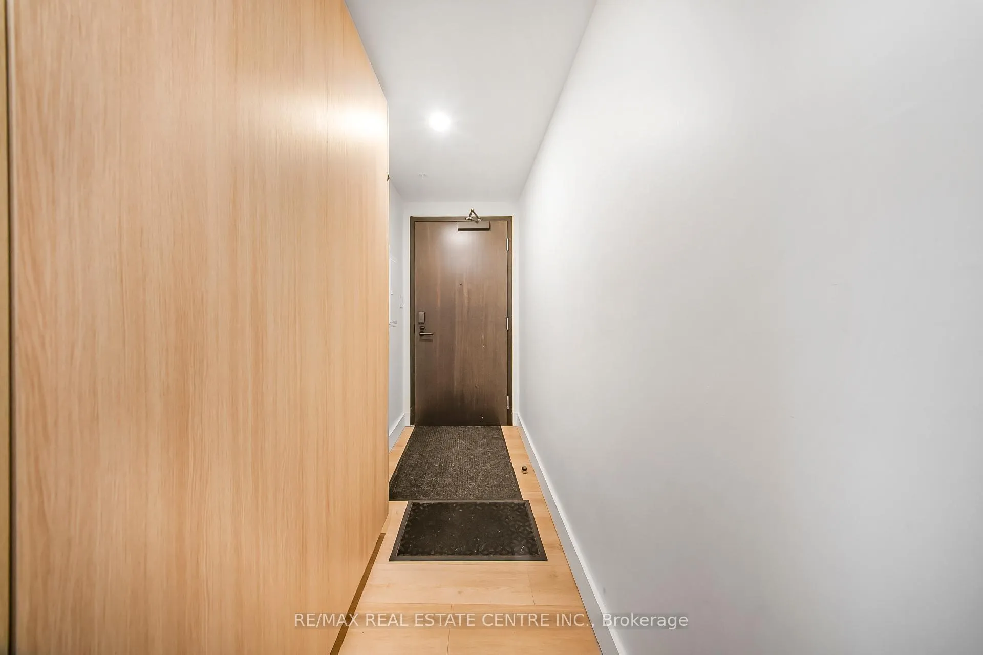 Photo 12 of Unit 909, 145 Columbia Street W, Waterloo — HOMEH