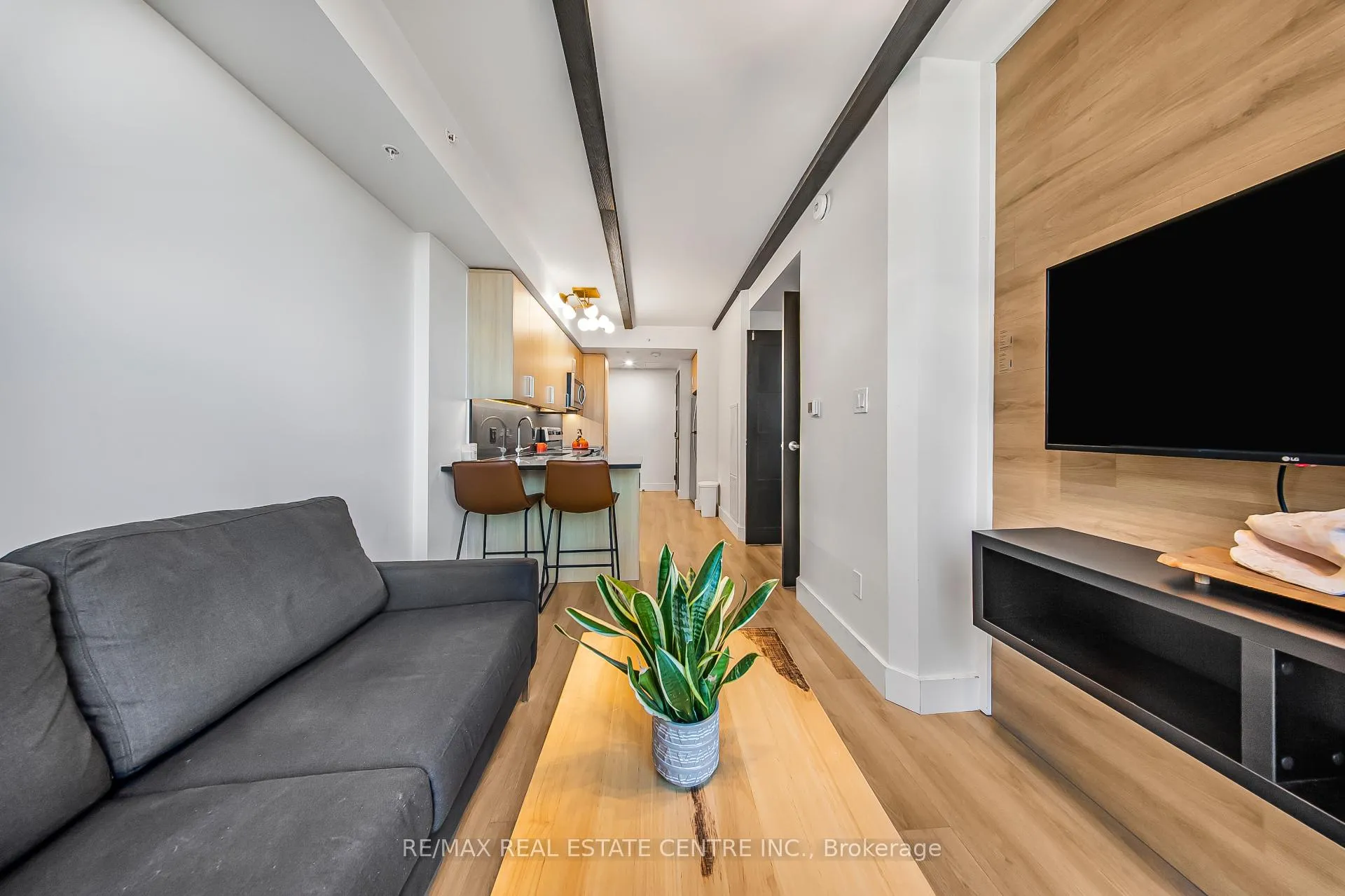 Photo 16 of Unit 909, 145 Columbia Street W, Waterloo — HOMEH