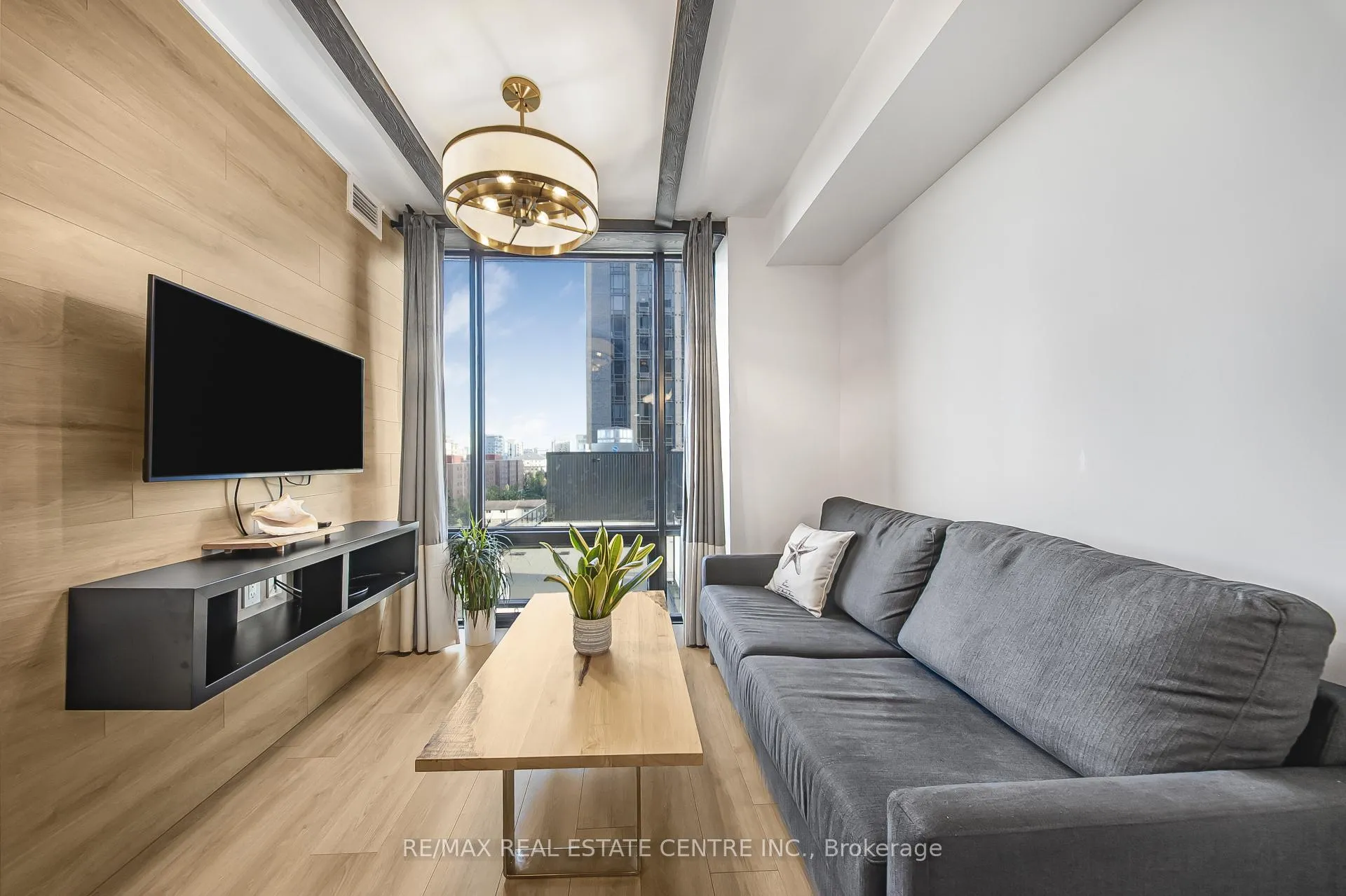 Photo 17 of Unit 909, 145 Columbia Street W, Waterloo — HOMEH