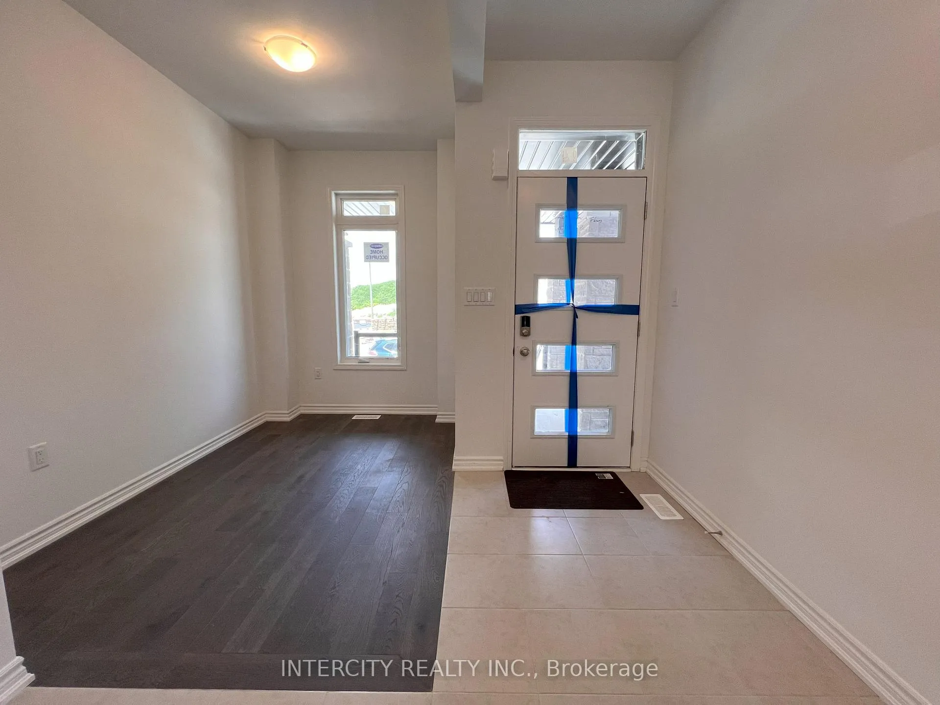 Photo 4 of 354 Madelaine Drive, Barrie, Painswick South — HOMEH