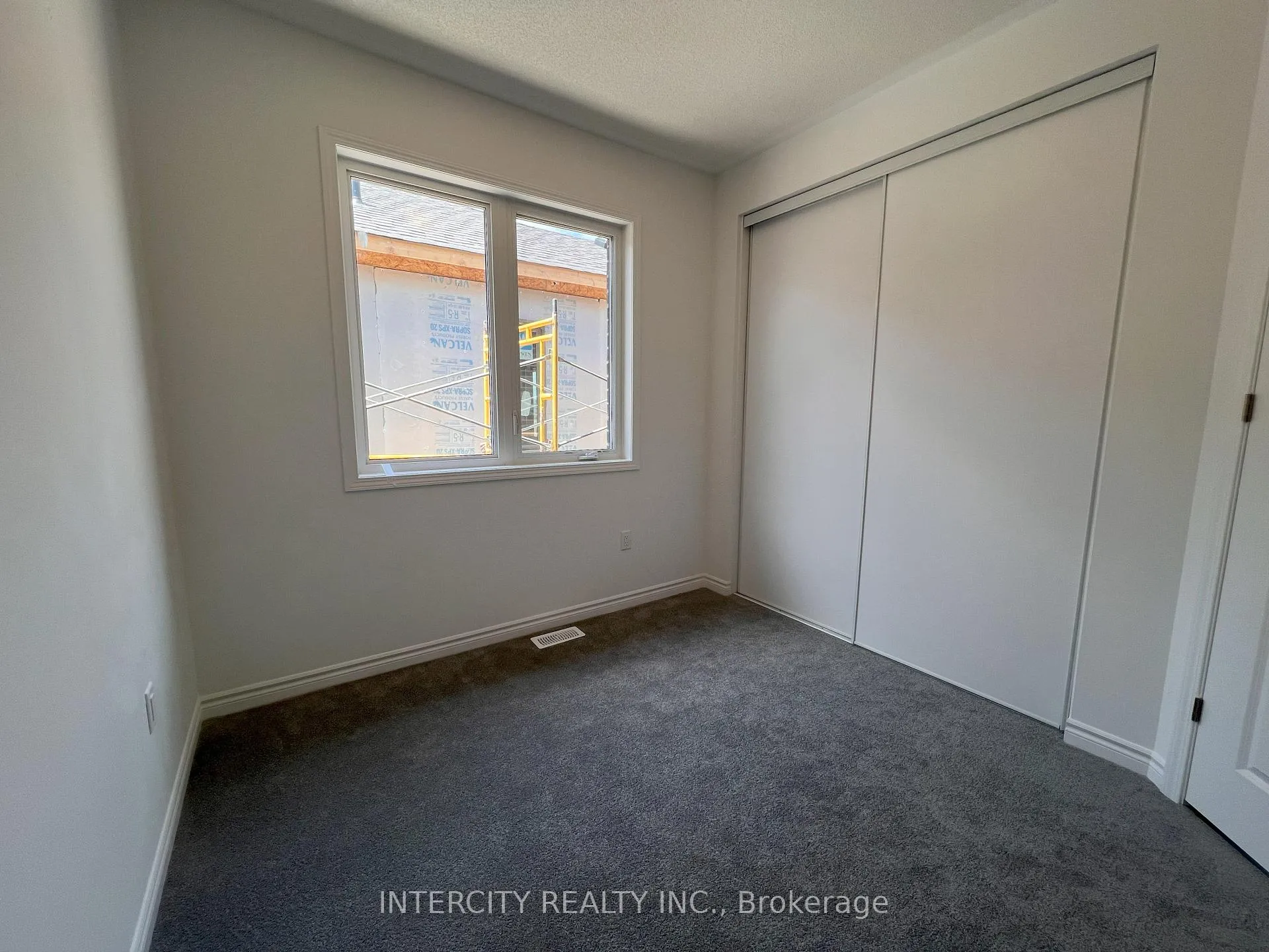 Photo 19 of 354 Madelaine Drive, Barrie, Painswick South — HOMEH