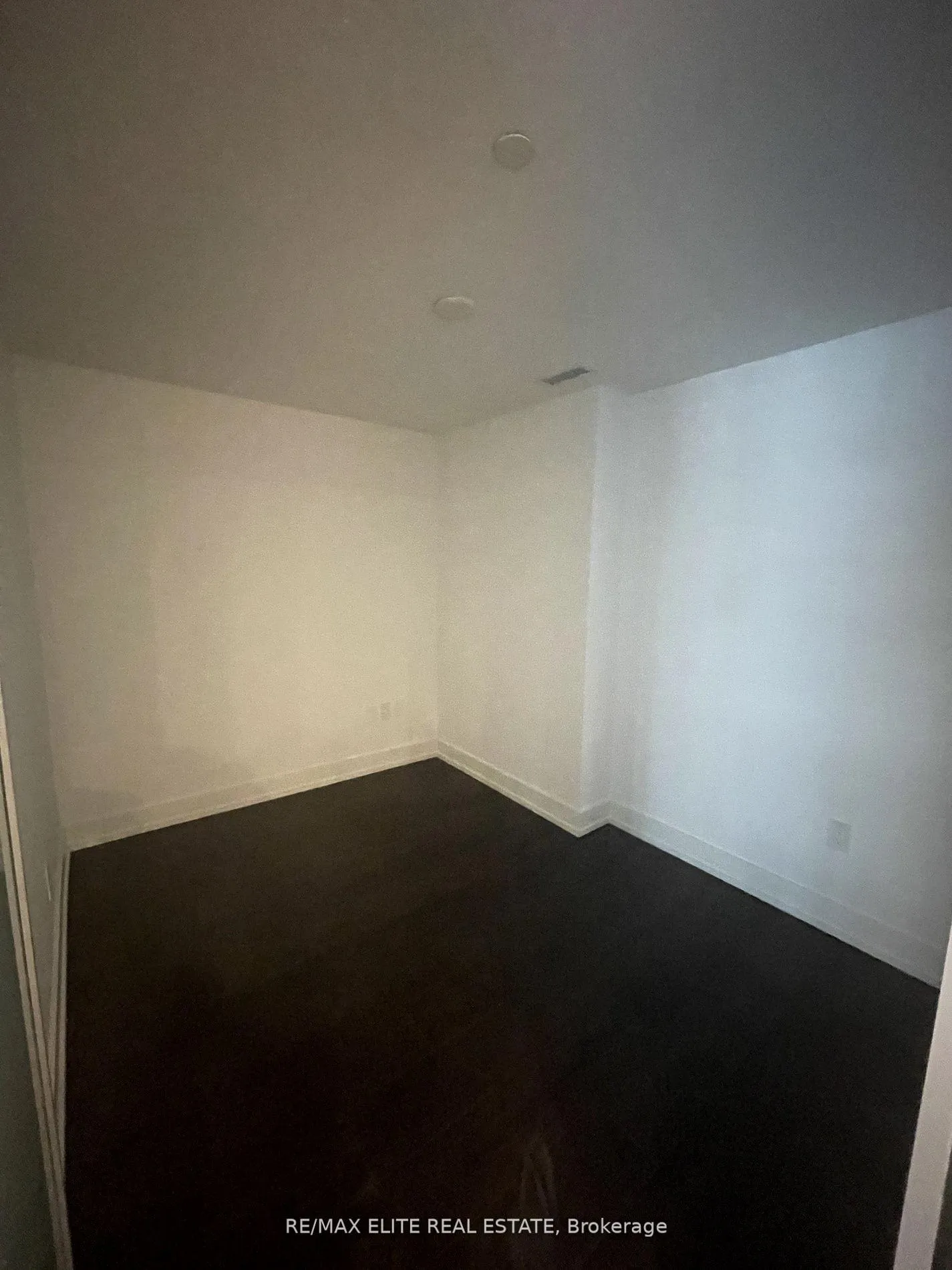 Photo 4 of Unit 706, 8 Cedarland Drive, Markham, Unionville — HOMEH