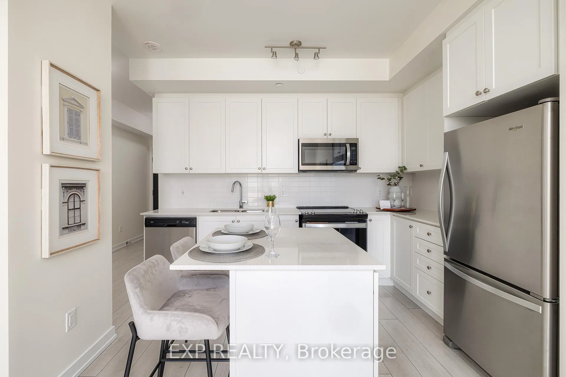 Photo 5 of Unit 1401, 55 Duke Street W, Kitchener, City Commercial Core — HOMEH