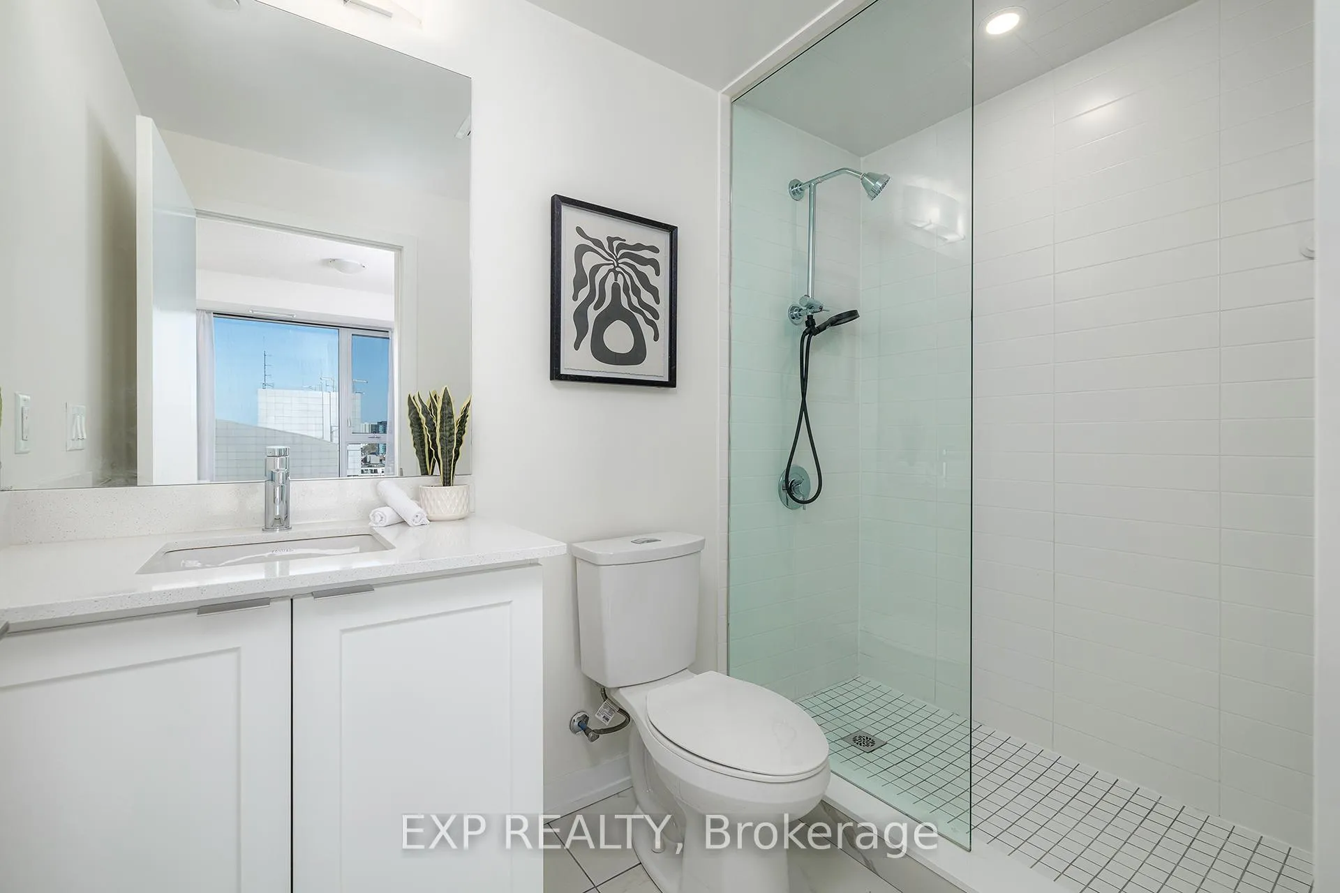 Photo 11 of Unit 1401, 55 Duke Street W, Kitchener, City Commercial Core — HOMEH