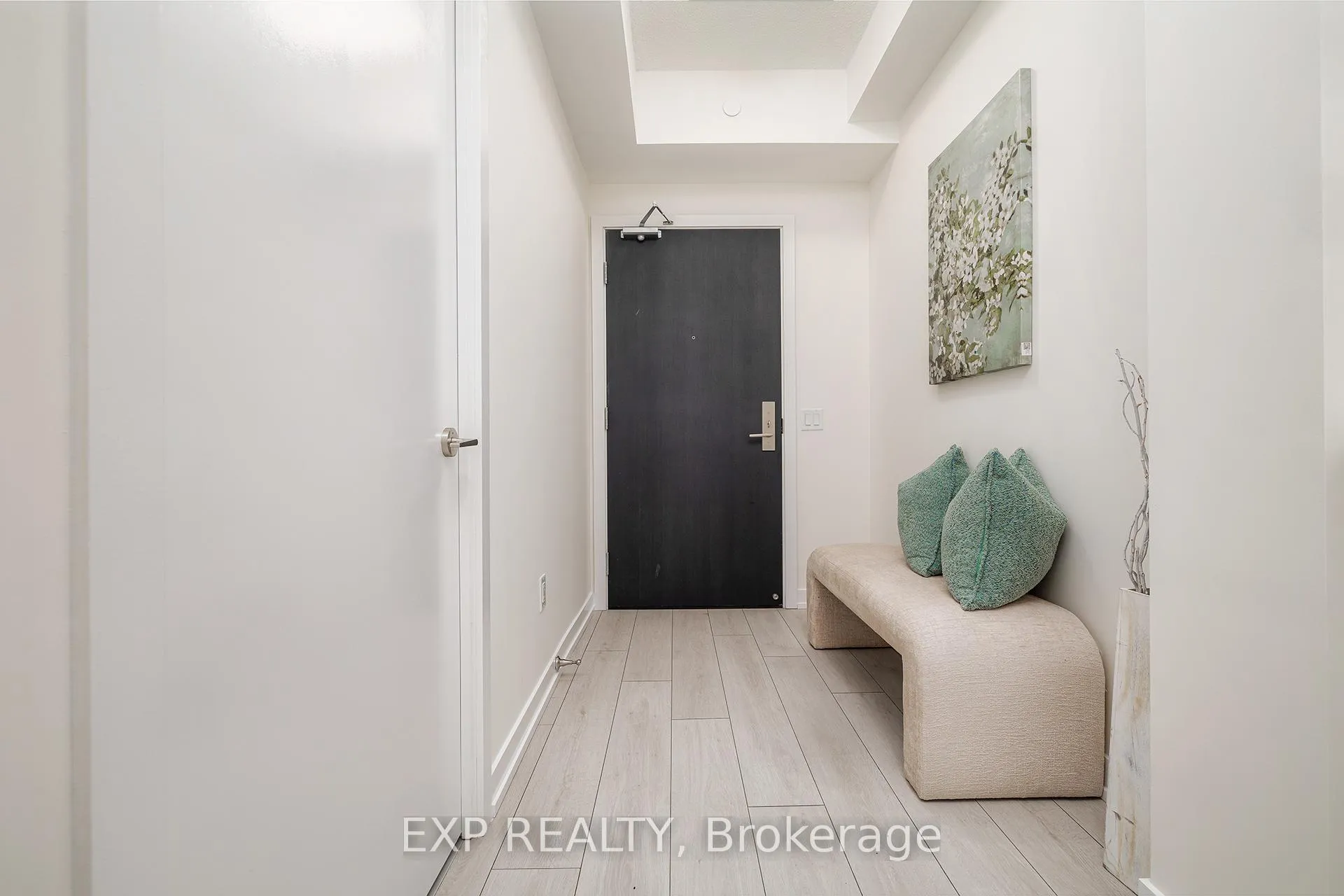 Photo 15 of Unit 1401, 55 Duke Street W, Kitchener, City Commercial Core — HOMEH