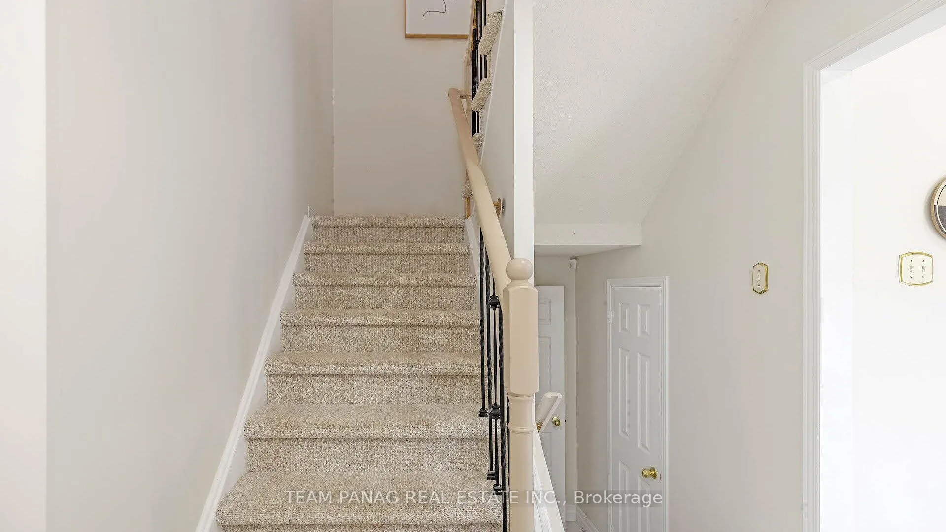 Photo 28 of 14 Shady Pine Circle, Brampton, Sandringham-Wellington — HOMEH