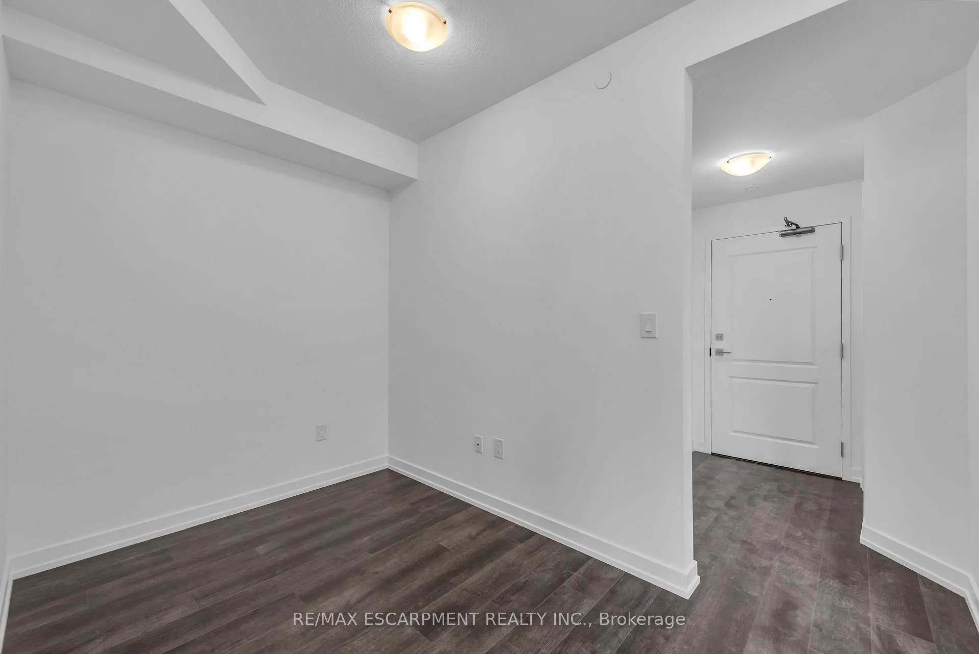 Photo 11 of Unit 233, 10 Mallard Trail, Hamilton, Waterdown — HOMEH