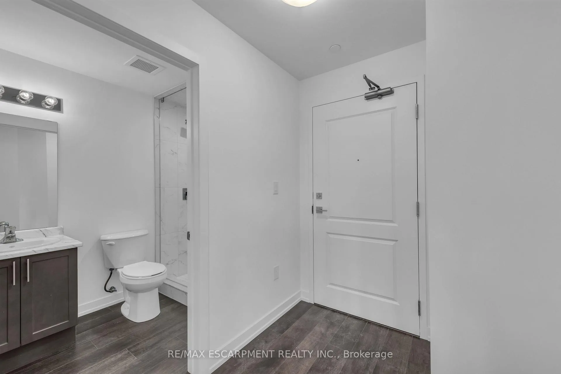 Photo 15 of Unit 233, 10 Mallard Trail, Hamilton, Waterdown — HOMEH