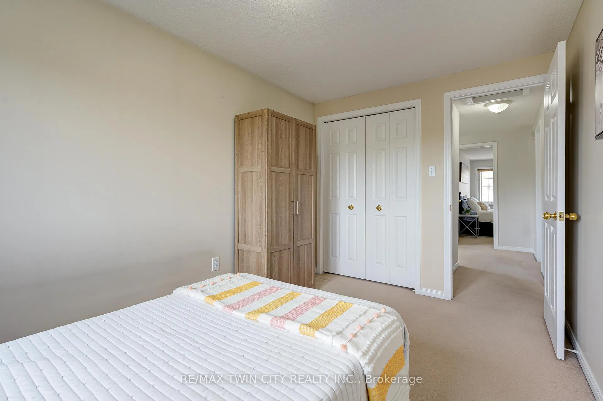 Photo 28 of Unit 20, 20 David Bergey Drive, Kitchener — HOMEH