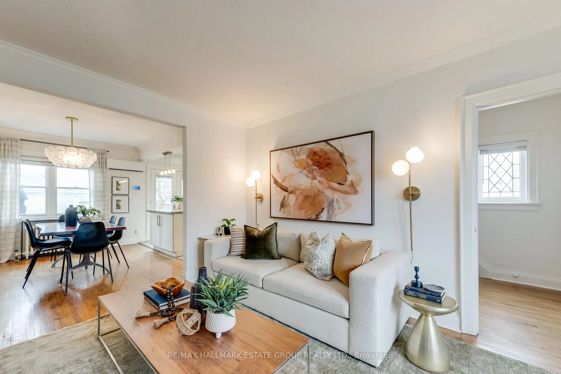 Photo 6 of 242 O'Connor Drive, Toronto, East York — HOMEH