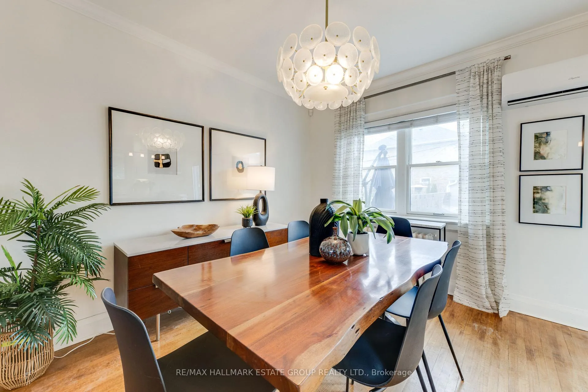 Photo 10 of 242 O'Connor Drive, Toronto, East York — HOMEH